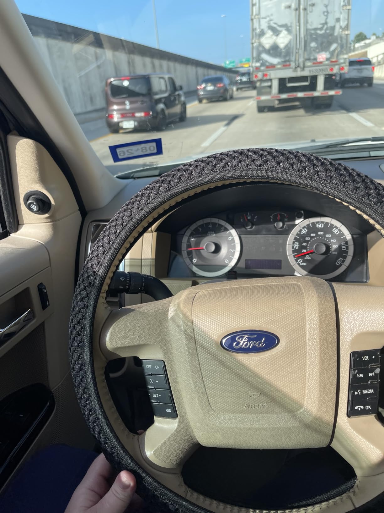 KAFEEK Elastic Stretch Steering Wheel Cover, Universal 15 Inch, Black customer photo 1