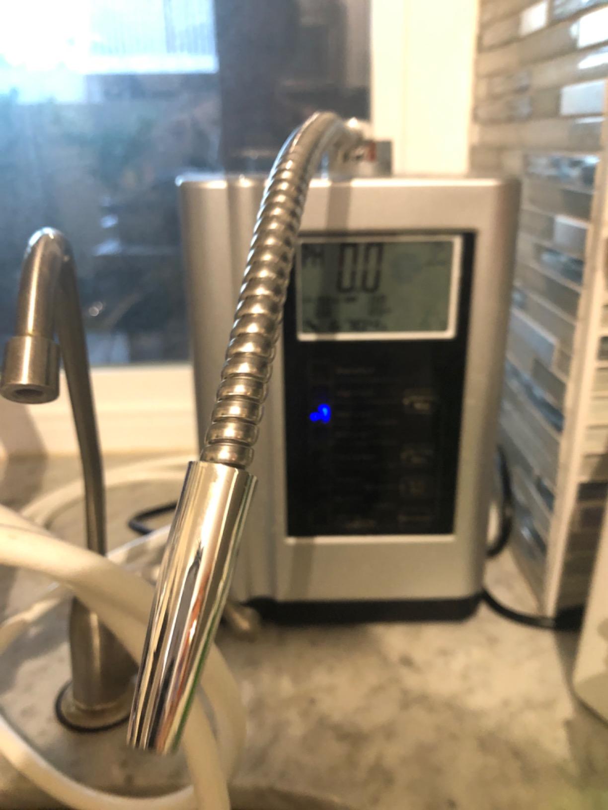 Alkaline Water Ionizer, Water Purifier Machine | Water Purifier Machine PH3.5~10.5 Alkaline Acid Water customer photo 1