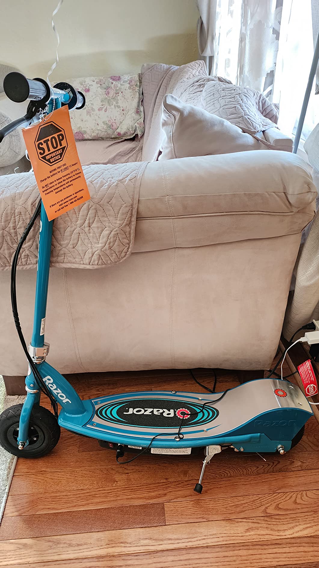 Razor E200 Electric Scooter for Kids Ages 13+ - 8