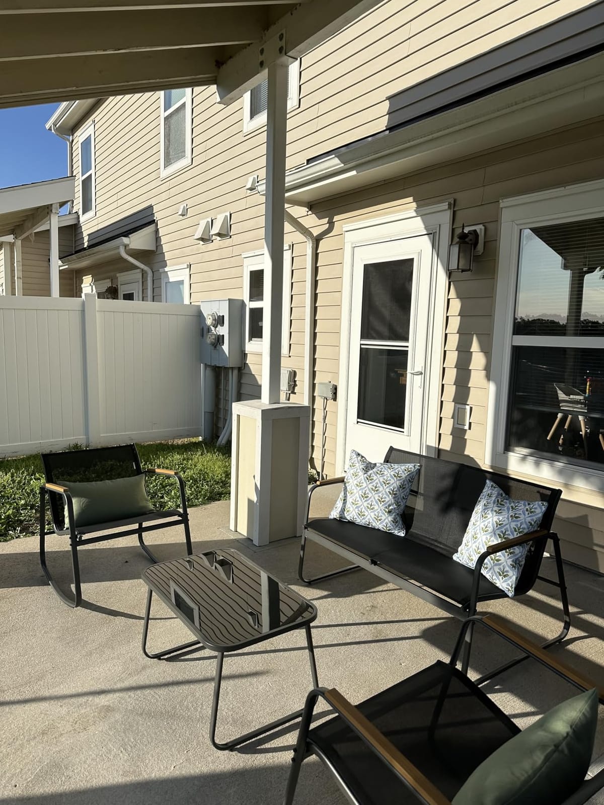 Kozyard Sofia 4-Piece Patio Conversation Set, Outdoor Furniture Set customer photo 1