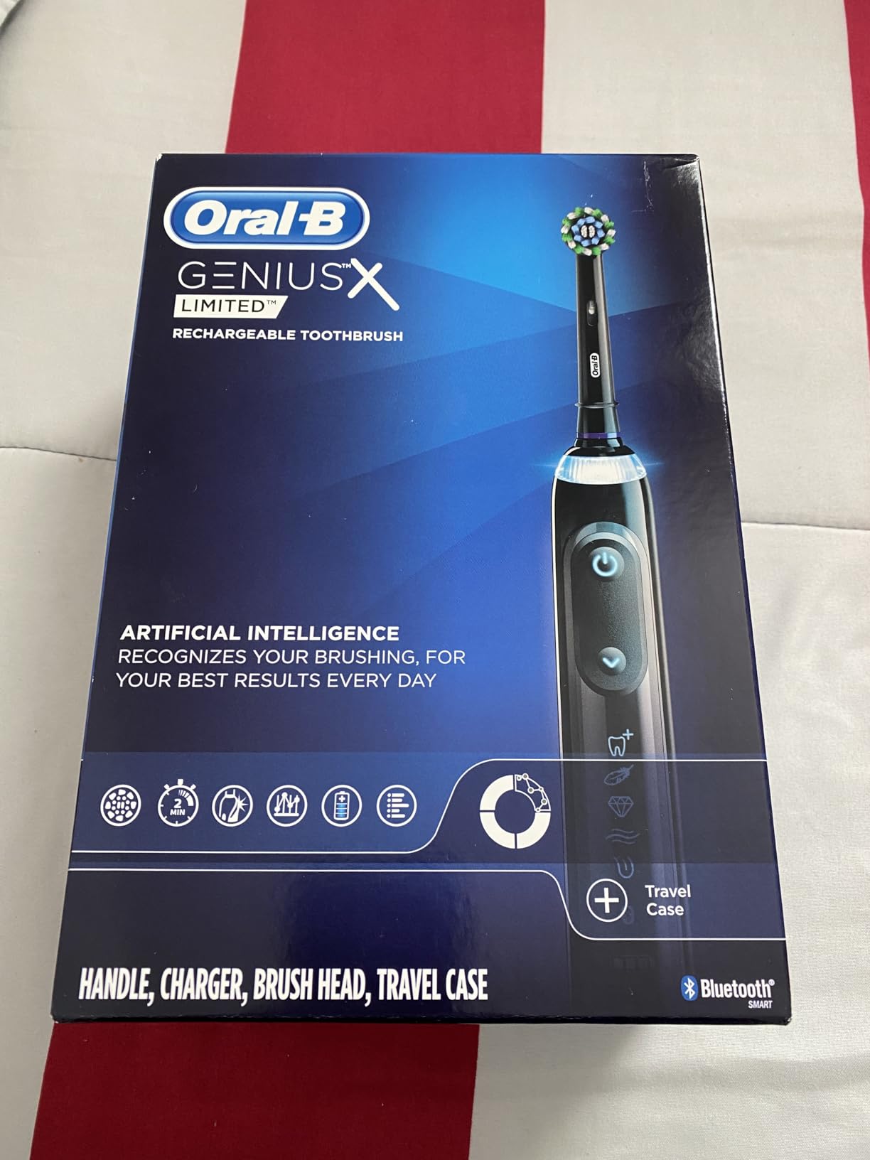 Oral-B Genius X Limited Rechargeable Electric Toothbrush with 1 Replacement Brush Head, Travel Case, White customer photo 2