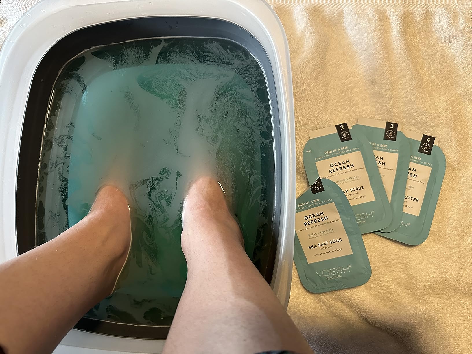 VOESH Pedi in a Box 4 Step, Pedicure Set, At-Home Pedicure, DIY Pedi, Foot Treatment, Pedicure Supplies, Foot Scrub, Foot Spa, Foot Care, Foot Therapy customer photo 2
