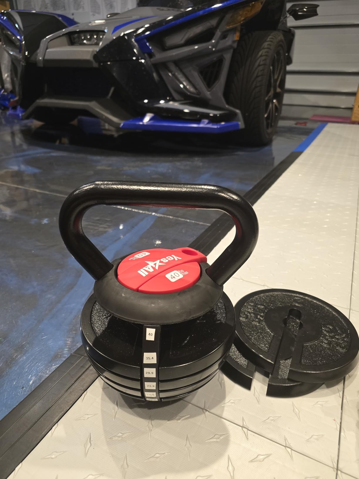 Yes4All Adjustable Kettlebell Set, 20–40 LB Weight Set, Solid Cast Iron Handle with Spacer Disks & Secure Lock, Space-Saving Kettlebell for Home Gym Strength Training, Black customer photo 2