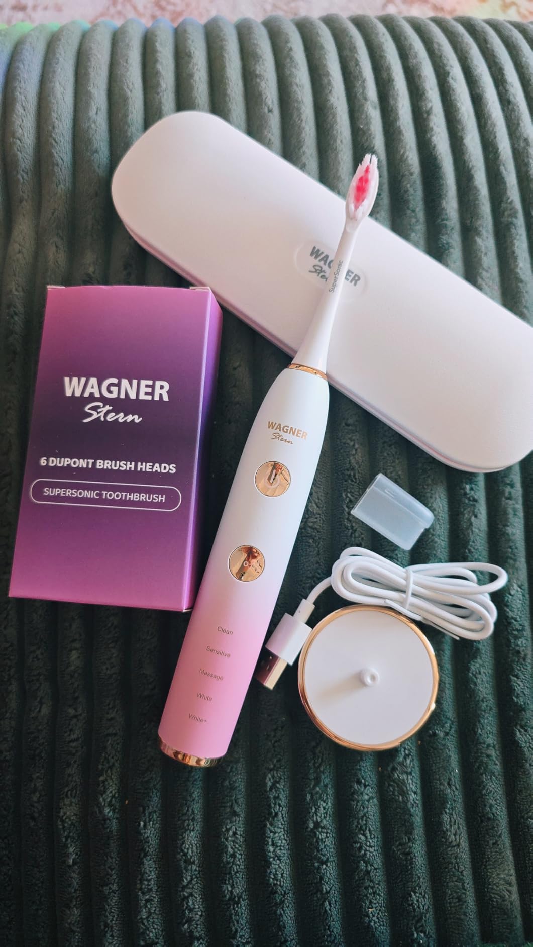 Wagner Stern WHITEN+ Electric Toothbrush, 48,000 VPM, Pressure Sensor, 5 Modes, 8 Brush Heads, Travel Case customer photo 1