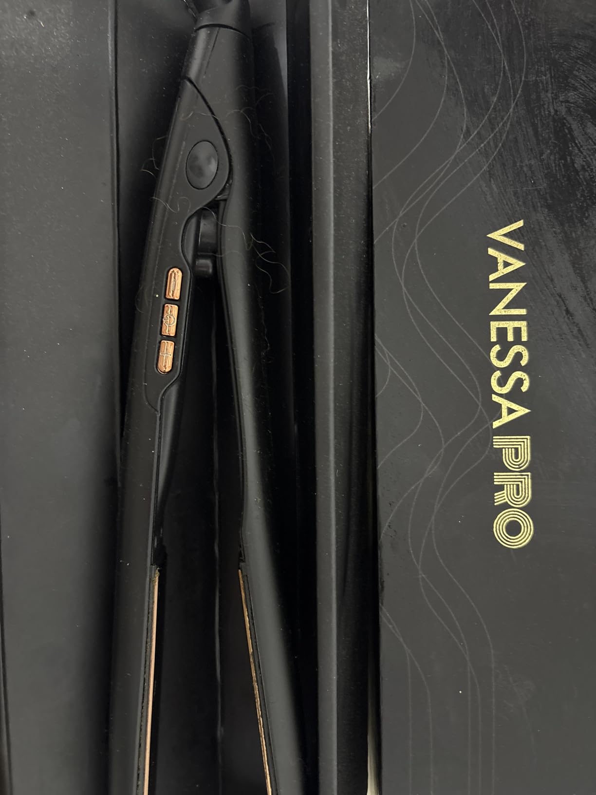 VANESSA PRO Titanium Flat Iron 1 Inch Hair Straightener for Smooth Results customer photo 2