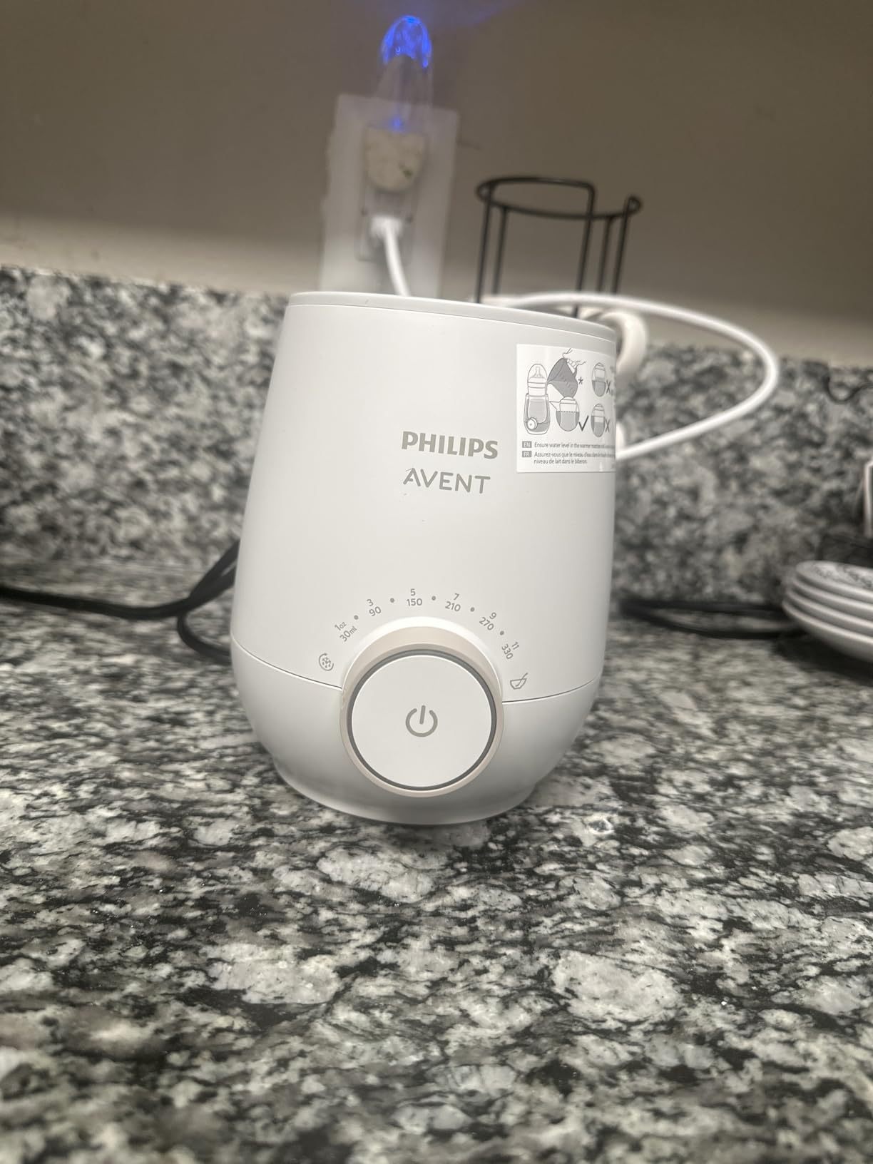 Philips Avent Premium Fast Bottle Warmer with Smart Temperature Control | Warms Milk in 3 Minutes, Water Bath Technology, No Hot Spots, Auto Shut-Off, Fits Most Bottle Brands, SCF358/00 customer photo 2