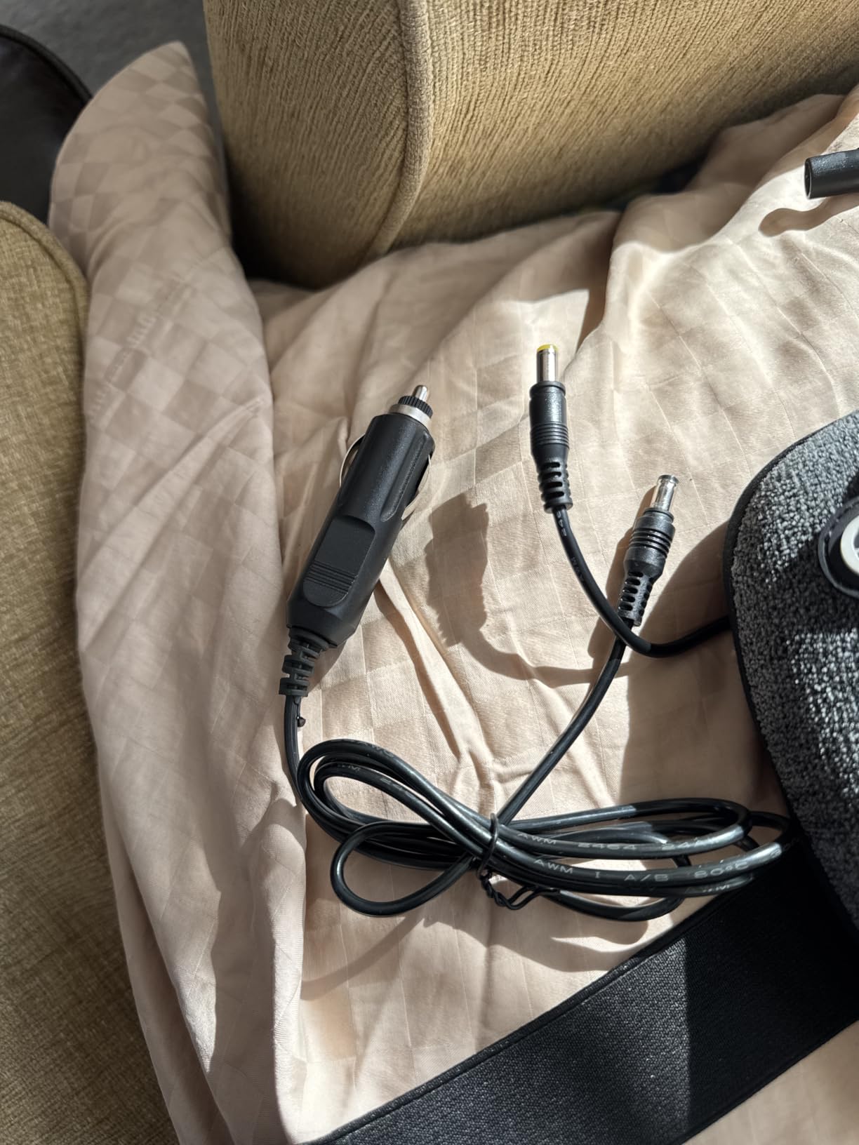VIKTOR JURGEN Shiatsu Back Massager with Heat, Deep Tissue for Pain Relief customer photo 1