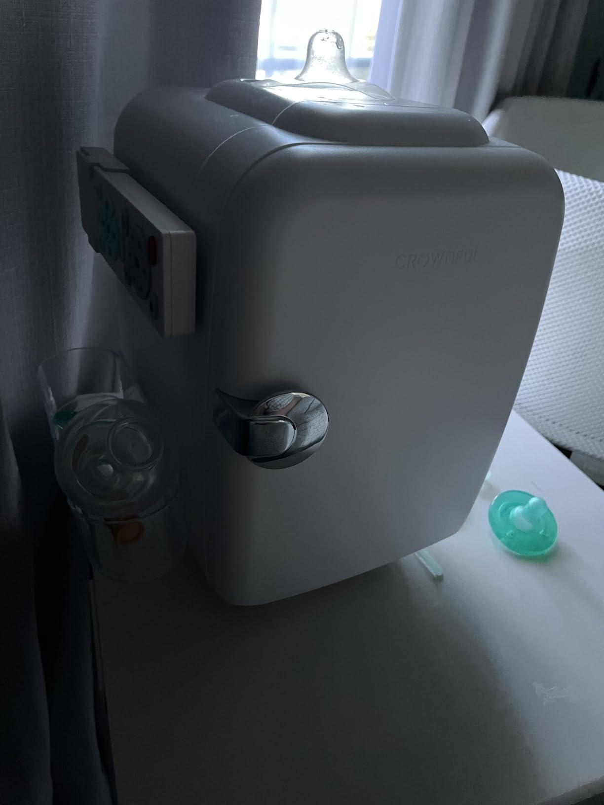 CROWNFUL Mini Fridge, 4 Liter/6 Can Portable Cooler and Warmer Personal Refrigerator for Skin Care, Cosmetics, Beverage, Food,Great for Bedroom, Office, Car, Dorm, ETL Listed (White) customer photo 1