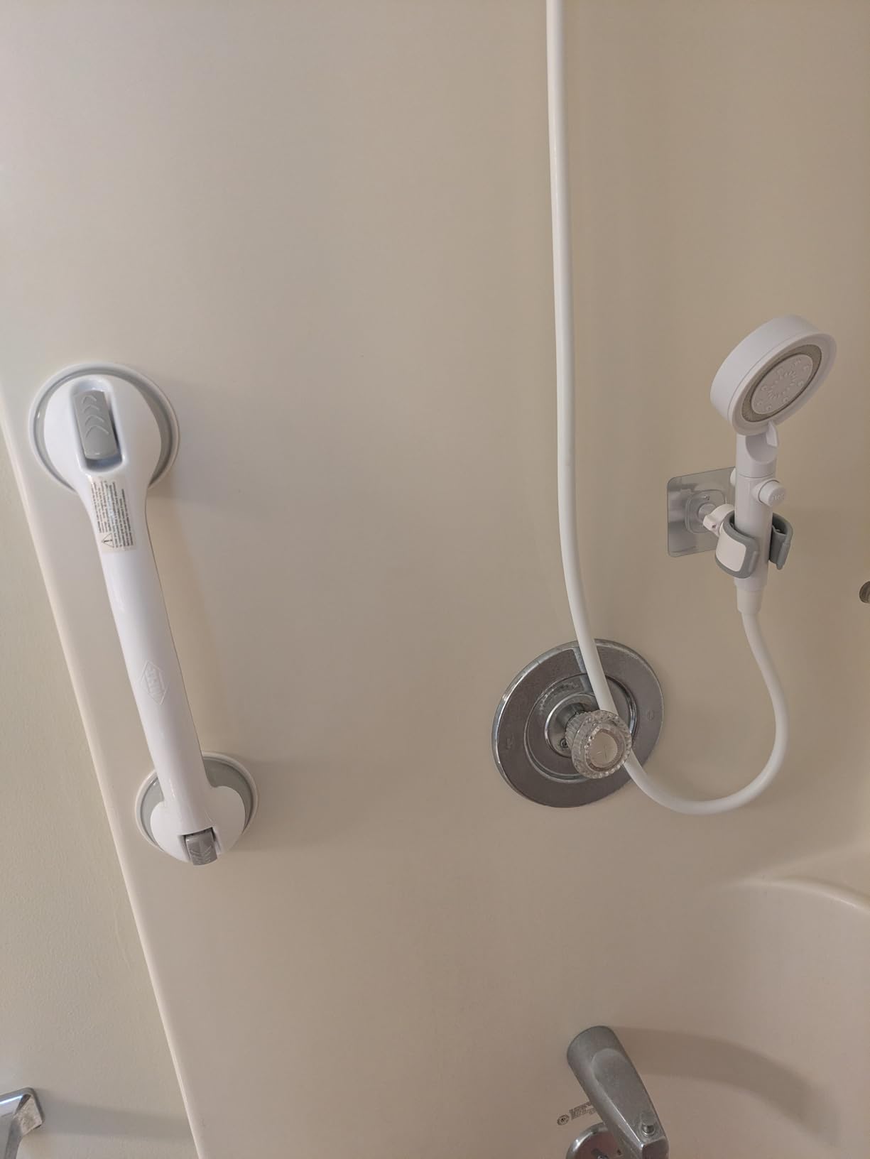 Safe-er-Grip Suction Cup Grab Bars for Bathtubs & Showers, White, 12 inches customer photo 1