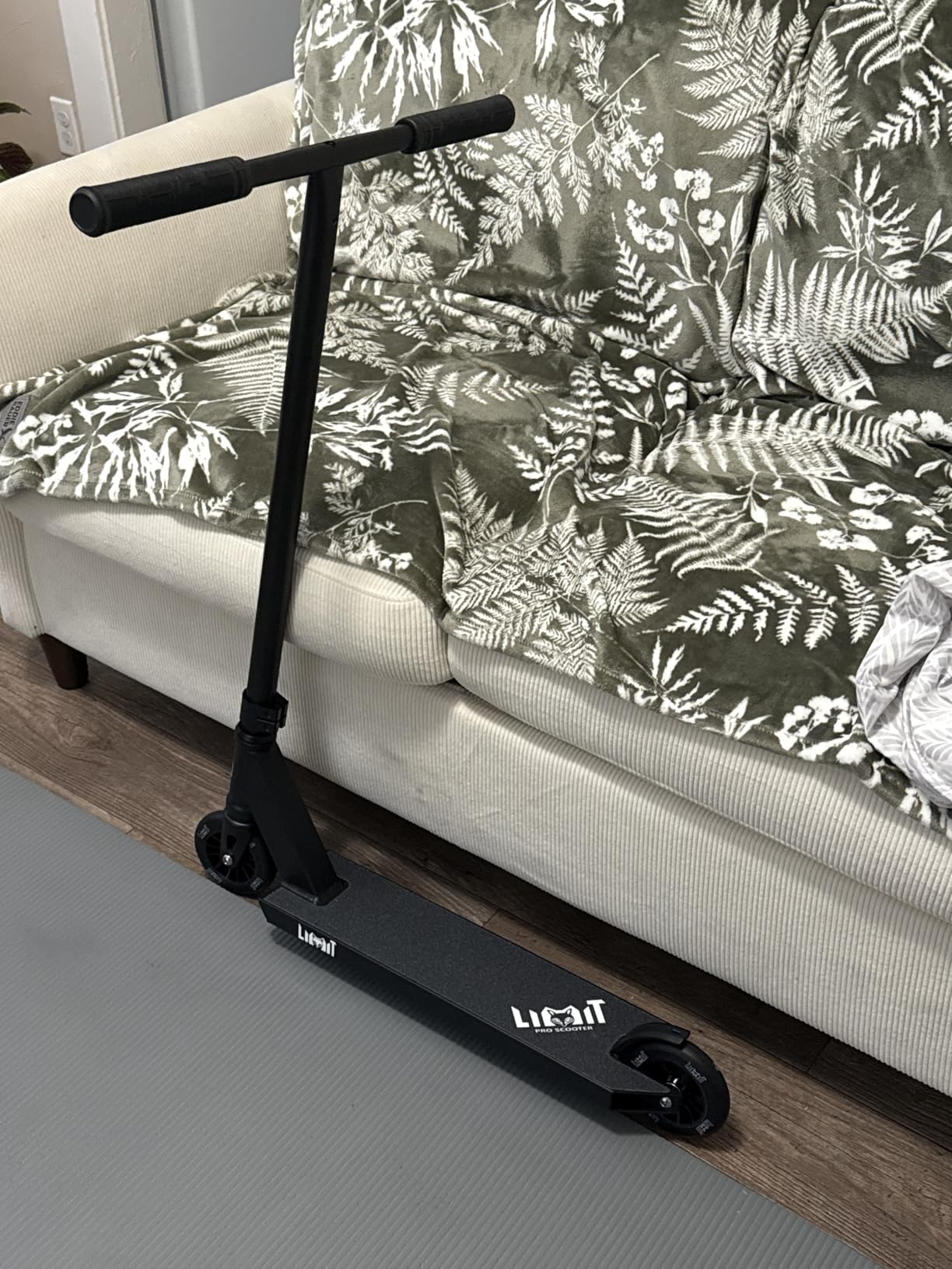 LMT69 Professional Scooter-Trick Scooter-Intermediate Beginner Stunt Scooter Suitable - Children, Teenagers Adults 8 Years Old Above customer photo 2