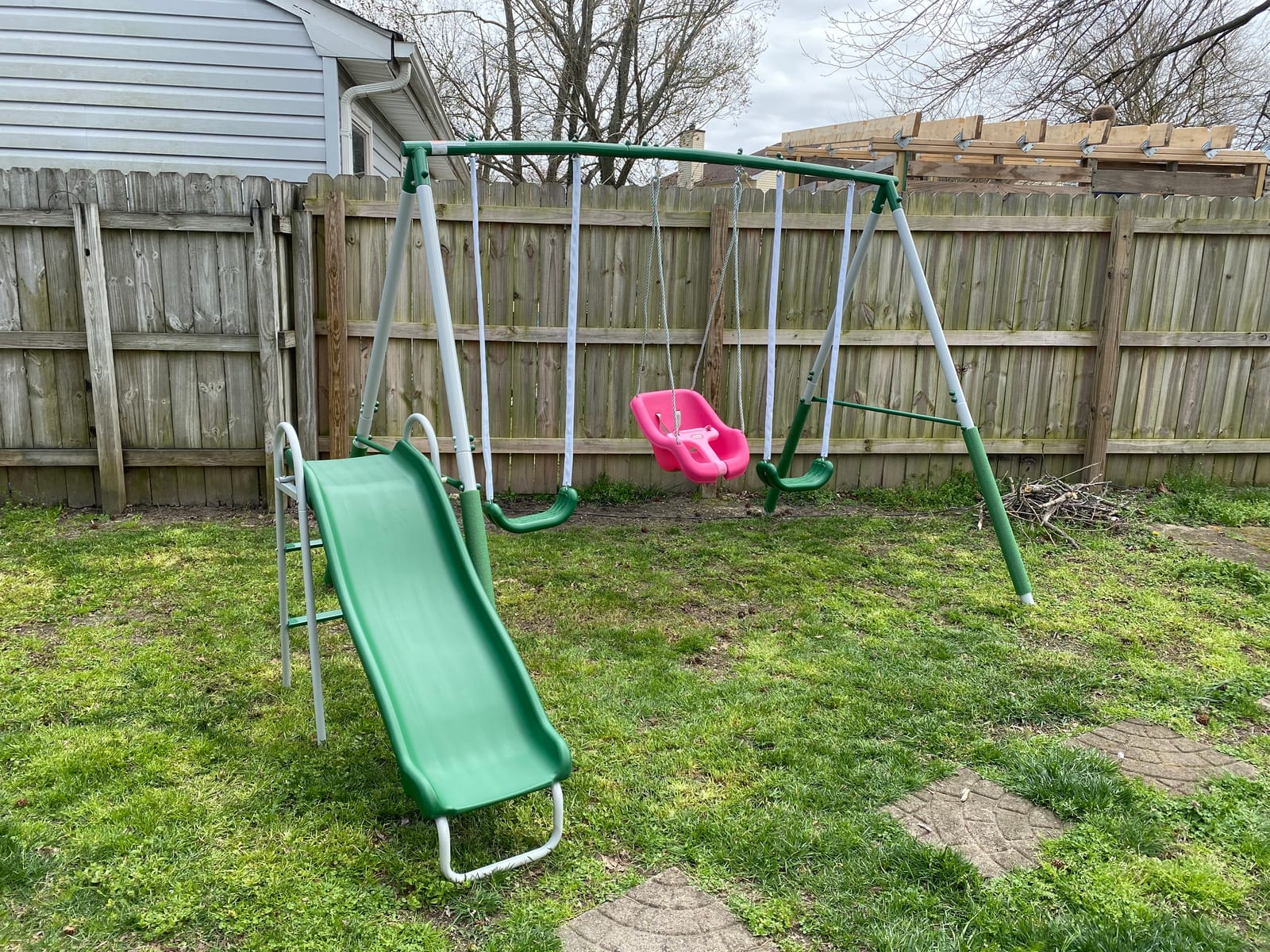 Sportspower Outdoor Backyard 400lbs My 1st Metal Swing Set for Kids 3-8 with Trapeze, on 5ft Slide, 6.1ft Durable Steel Frame – Amazon Exclusive customer photo 2