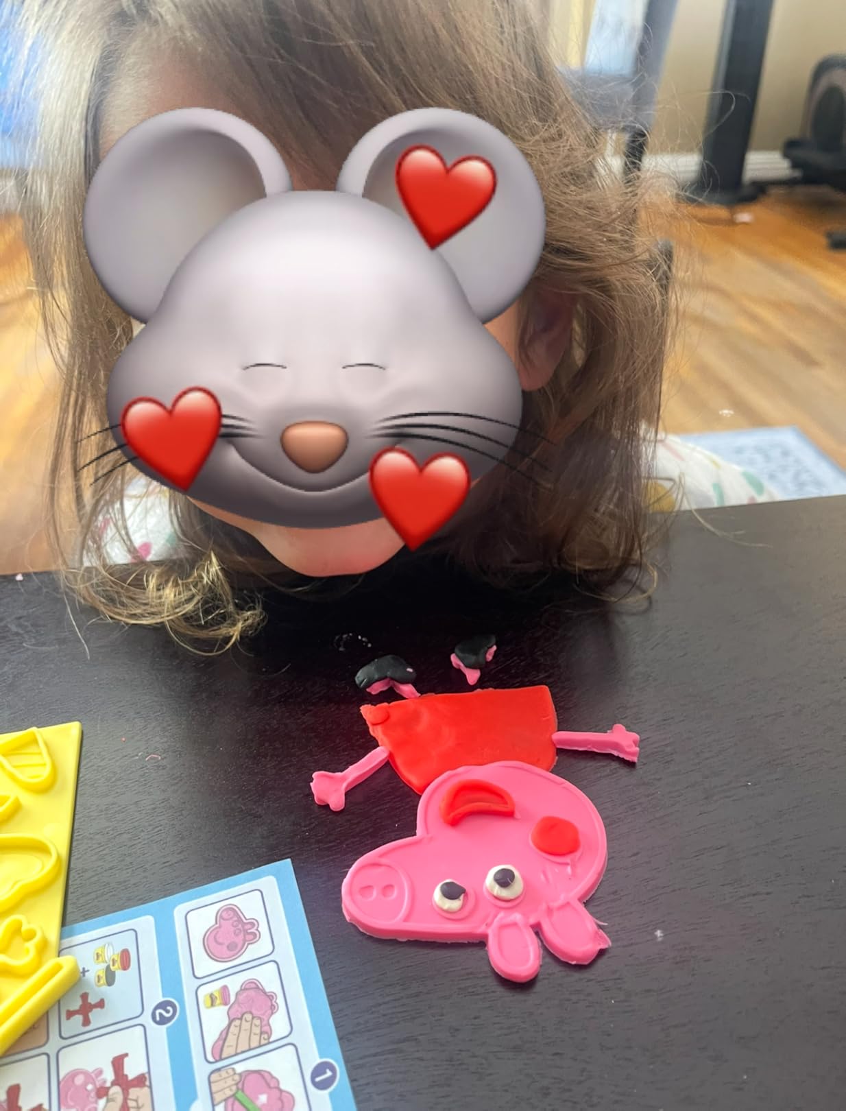 Play-Doh Peppa Pig Stylin Set with 9 Non-Toxic Modeling Compound Cans and 11 Accessories, Peppa Pig Toy for Kids 3 and Up customer photo 1