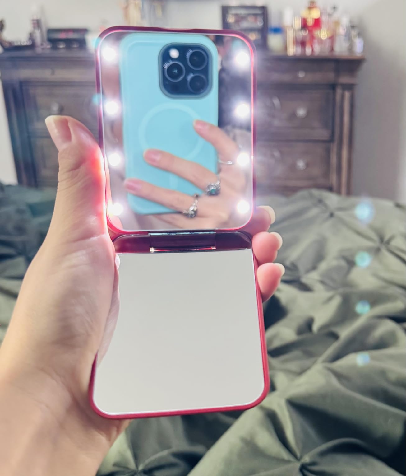 Kintion Pocket Mirror, 1X/3X Magnification LED Compact Travel Makeup Mirror with Light for Purse, 2-Sided, Portable, Folding, Handheld, Small Lighted Mirror for Gift, Pink customer photo 1