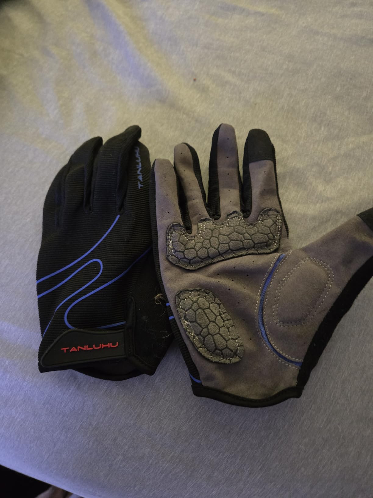 Tanluhu Cycling Gloves Mountain Bike Gloves Biking Gloves for Men Women Outdoor Full Finger Workout Gloves Touch Screen Anti-Slip Shock-Absorbing MTB Gloves Road Bicycle Gloves customer photo 1