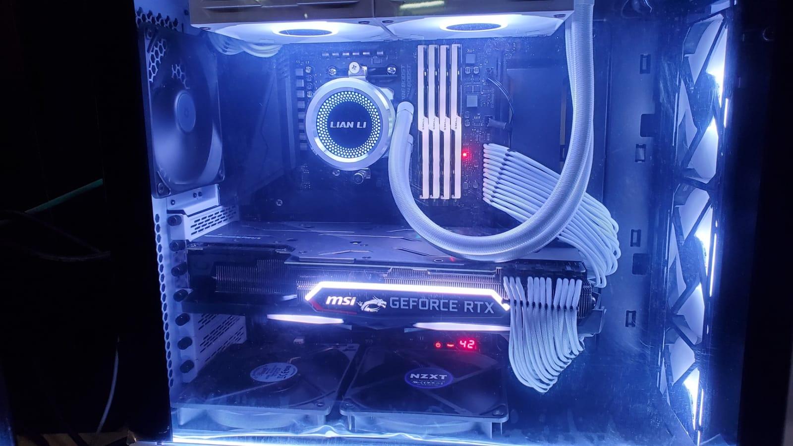 CableMod 8+8 Series Classic ModFlex Sleeved Cable Extension Kit (Black) customer photo 2