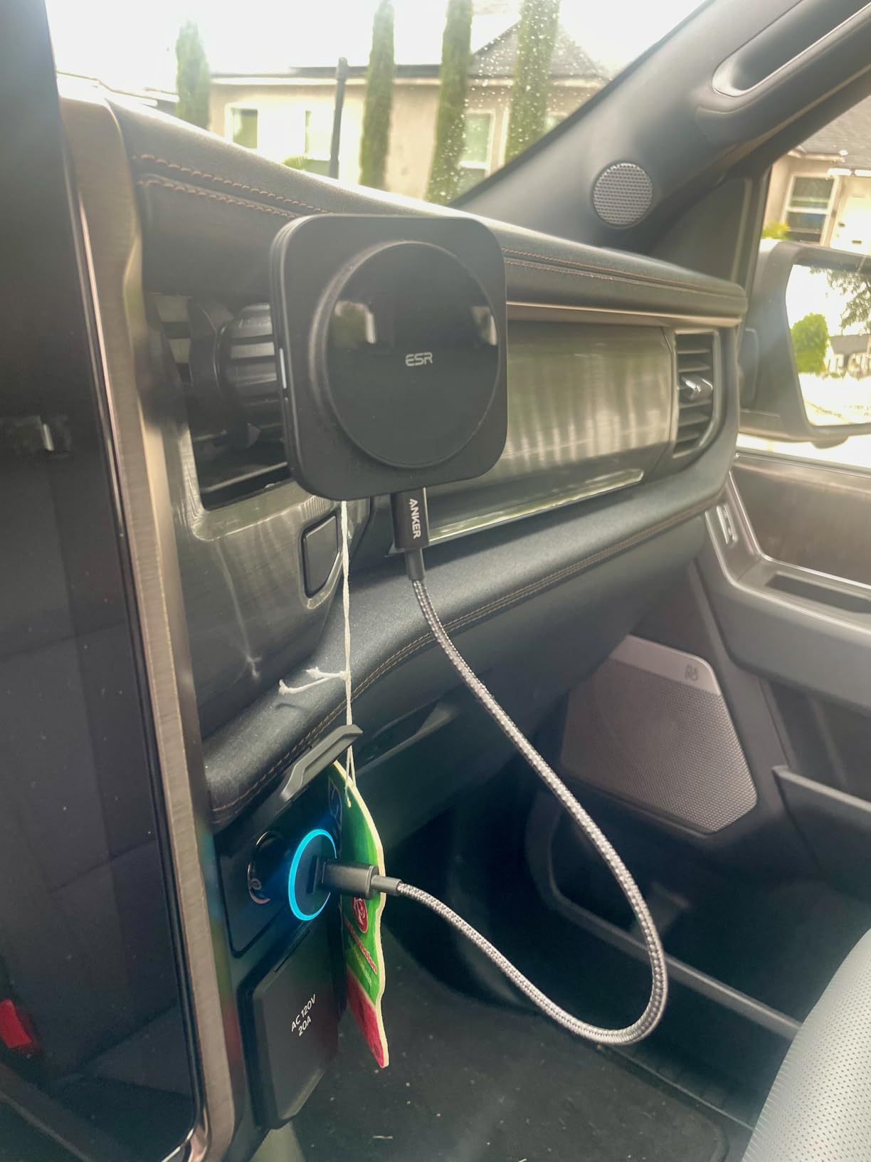 ESR for 15W MagSafe Car Mount Charger for iPhone 17-12, Samsung Galaxy S26 | Magnetic Wireless Car Charger, for MagSafe Car Charging, Air Vent Dashboard Phone Holder Mount, Fast Charging customer photo 1