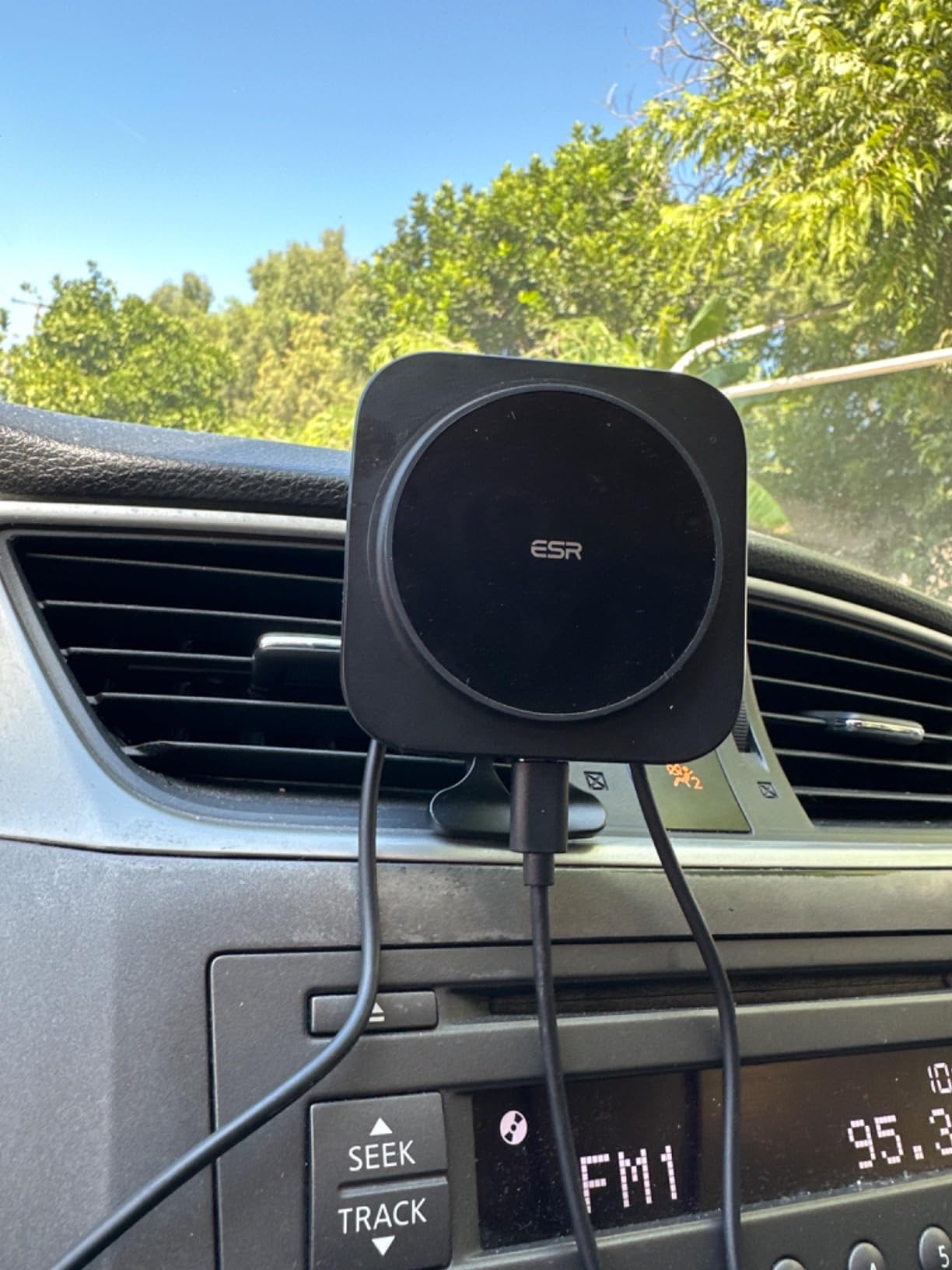 ESR for 15W MagSafe Car Mount Charger for iPhone 17-12, Samsung Galaxy S26 | Magnetic Wireless Car Charger, for MagSafe Car Charging, Air Vent Dashboard Phone Holder Mount, Fast Charging customer photo 2