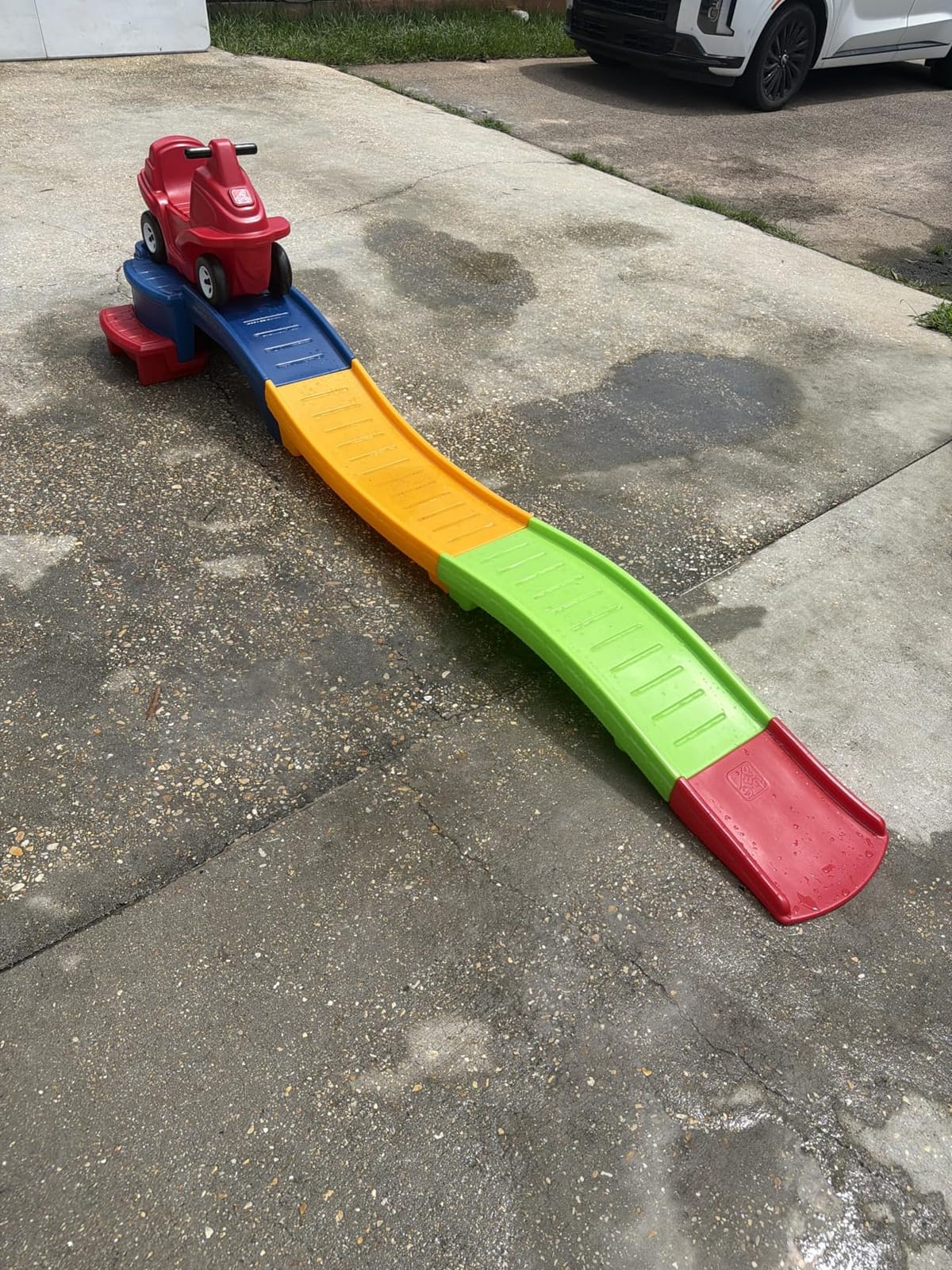 Step2 Up and Down Roller Coaster Toy for Kids, Ride On Push Car, Indoor, Outdoor Playset, Toddlers Ages 2, 5 Years Old, Compact Storage, Max Weight 50 Lb., Multicolor customer photo 1