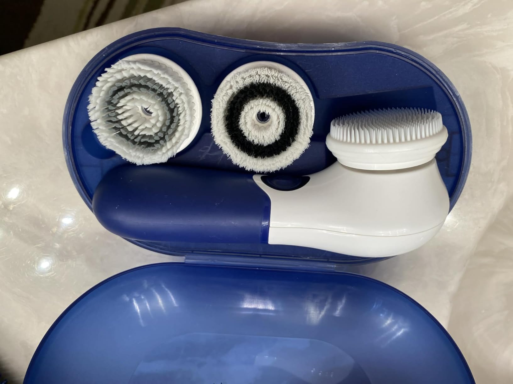 Facial Cleansing Brush Electric Facial Exfoliating Massage Brush with 3 Cleanser Heads and 2 Speeds Adjustable for Deep Cleaning, Removing Blackhead, Face Massaging customer photo 2