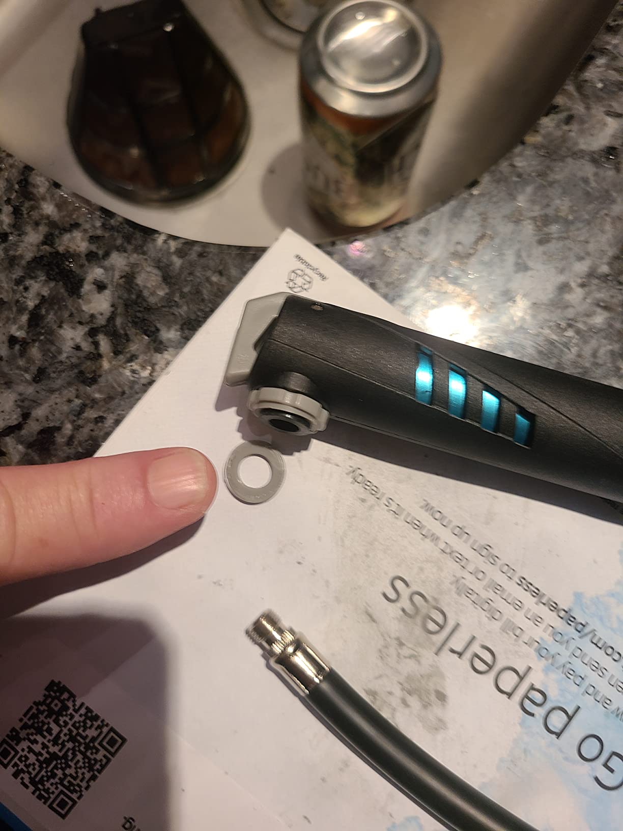 Chumxiny Bike Repair Kit Contains 16-in-1 Tool, 120Psi Mini Bicycle Pump, Tire Patch, Used for Mountain/Road Bike. customer photo 1