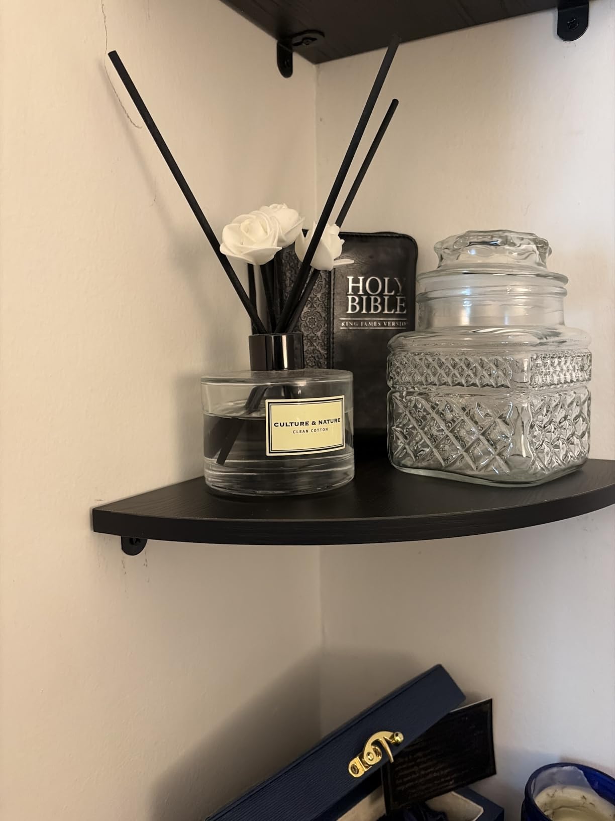 CULTURE & NATURE Reed Diffuser Set 6.7oz (200ml) Clean Cotton Scented Diffuser with Sticks Home Fragrance Reed Diffuser for Bathroom Shelf Decor customer photo 1