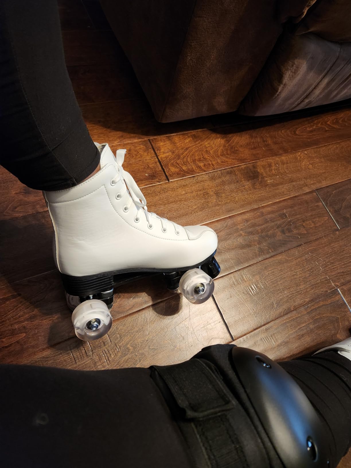 Silvertree Women's Roller Skates PU Leather High-top Roller Skate Four-Wheel Roller Skate Shiny Roller Skates with Carry Bag for Girls customer photo 1