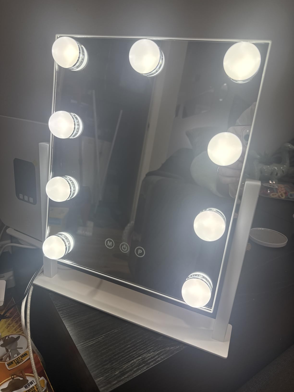 Vanity Mirror with Lights, Makeup Mirror with Lights,3 Color Lighting Modes Detachable 10X Magnification Mirror Touch Control,360°Rotation, White. customer photo 2