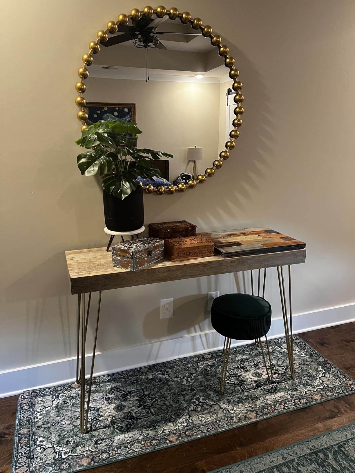 Madison Park 27 inch Gold Round Mirror, Round Mirrors for Wall Decor, Metal Frame Circle Mirrors for Bathroom, Living Room, Circle Wall Metal Art Mirror customer photo 2