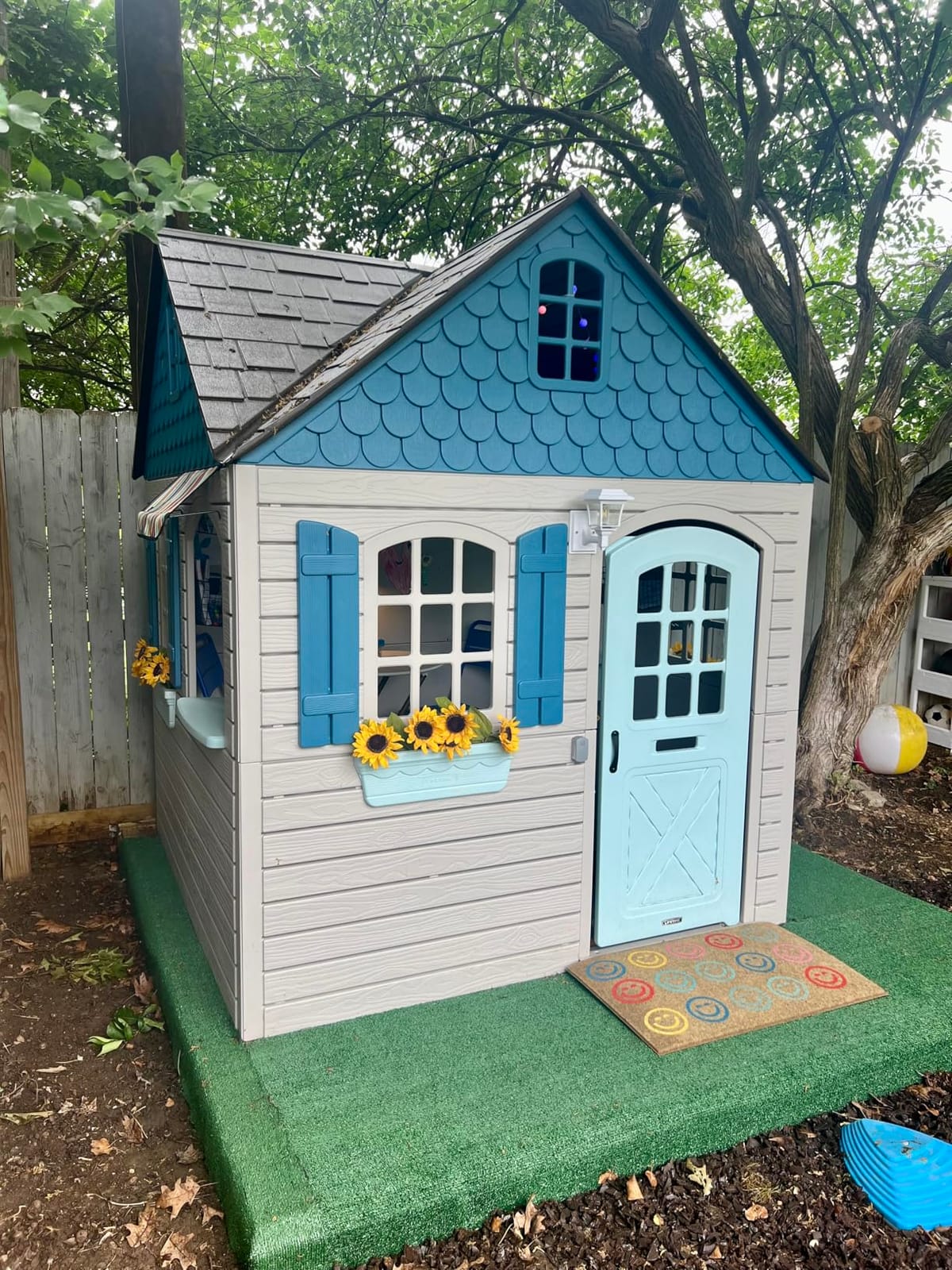 Lifetime Heavy Duty Plastic Outdoor Playhouse, 6ft x 6ft x 7 ft Tall, Beige & Blue customer photo 1