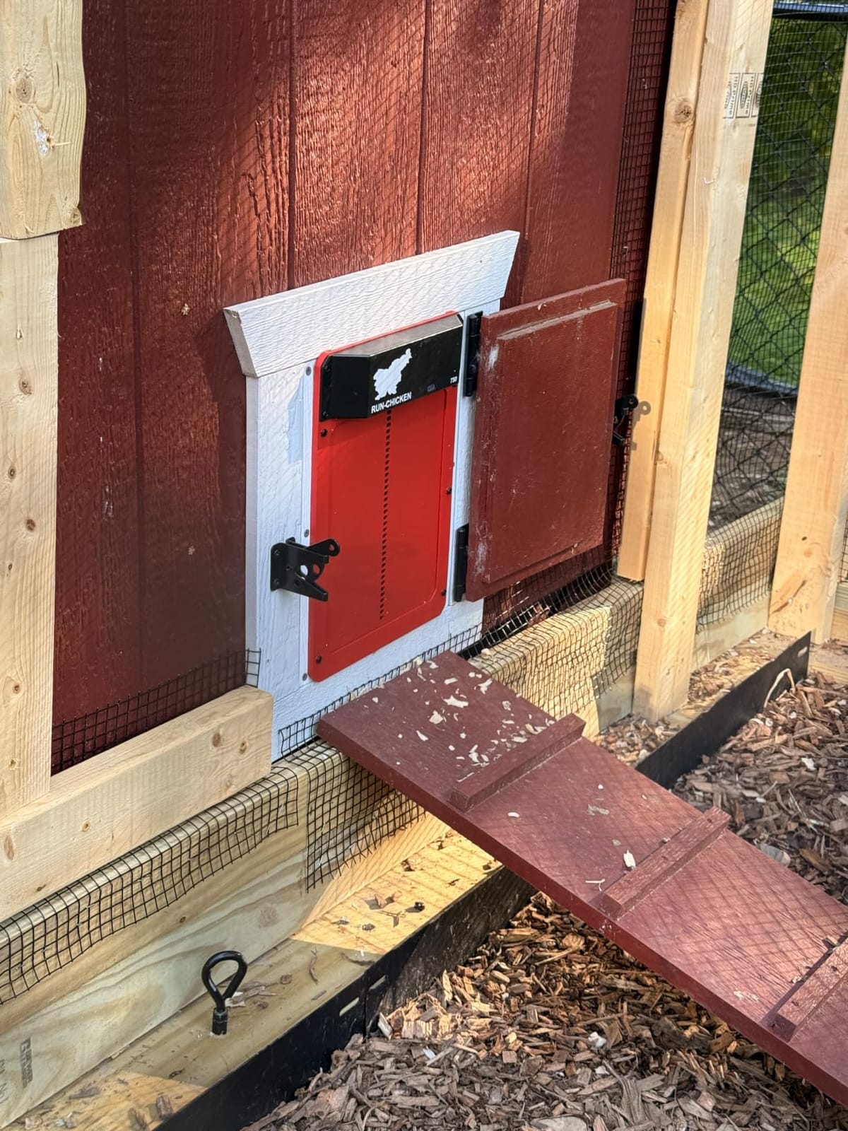Run-Chicken Door T50 – Automatic Chicken Coop Door Opener, Battery Powered & Weatherproof Aluminum, Smart App & Timer Control, Predator Proof, Easy Install, Reliable All-Season Performance (Red) customer photo 1