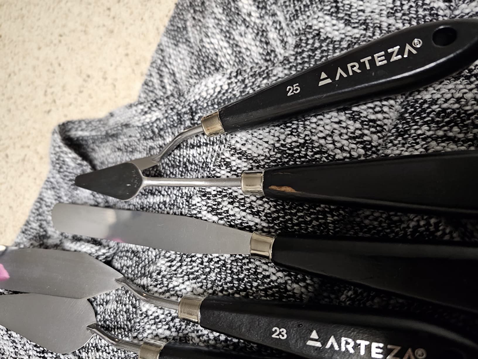 ARTEZA Palette Knives, Set of 8, Stainless Steel for Acrylic and Oil Paint customer photo 1
