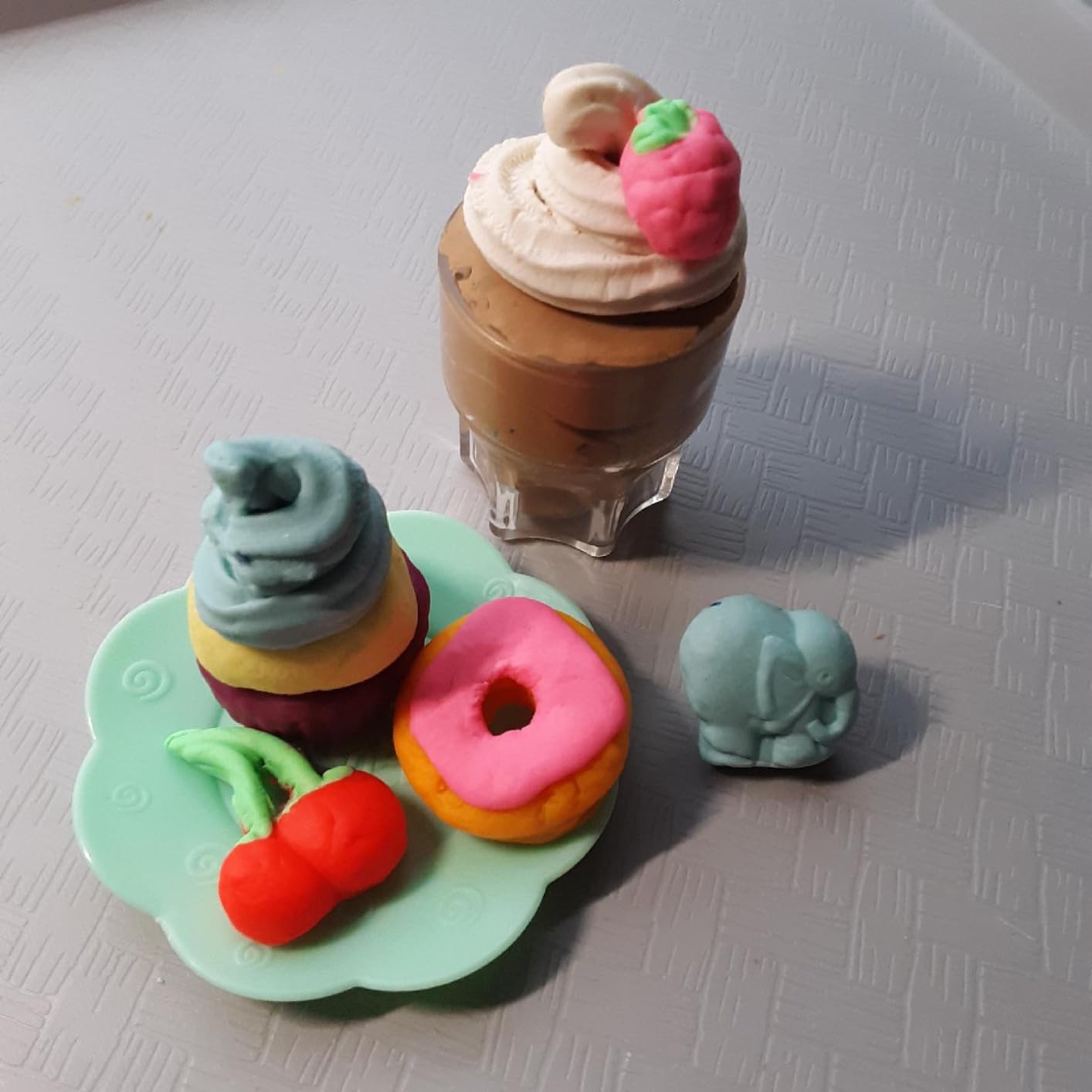 Play-Doh Kitchen Creations Ultimate Cookie Baking Playset with Toy Mixer, 25 Tools, and 15 Cans, Toddler Toys, Non-Toxic (Amazon Exclusive) customer photo 1