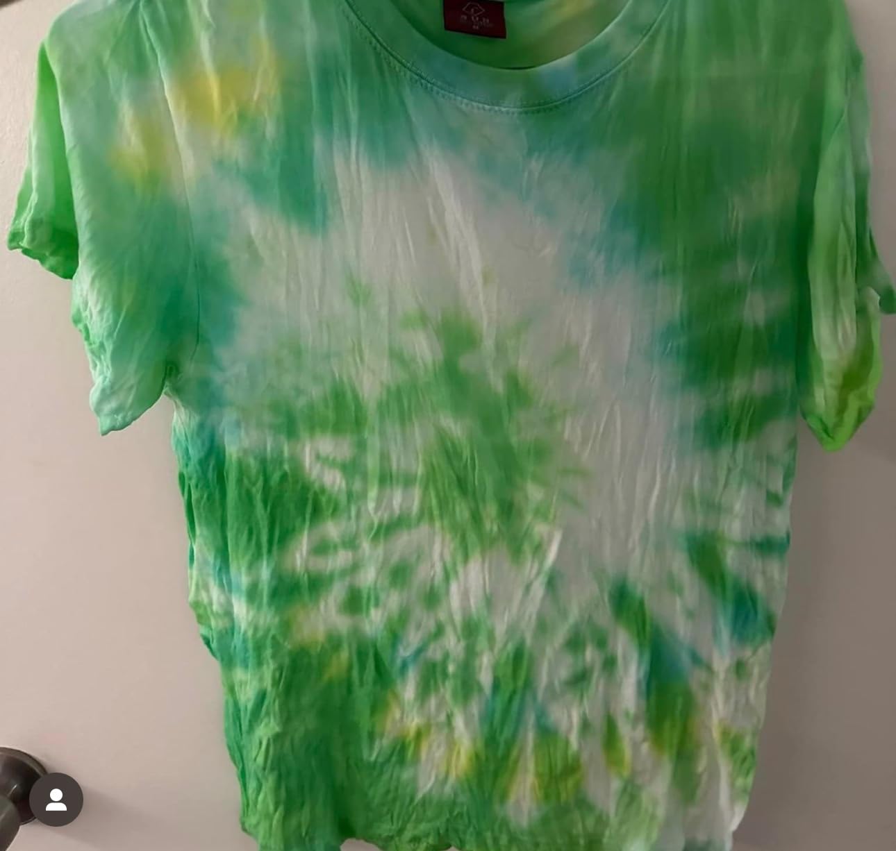 KOOL KRAFTS Tie Dye Kit, All-Inclusive with 12 Vibrant Colors, + 4 White T-Shirts - Perfect for Kids & Adults - Fun Tie Dye Party Supplies, Tie Dye Kits for Children Age 8-12, Tie Dye Kit. customer photo 1