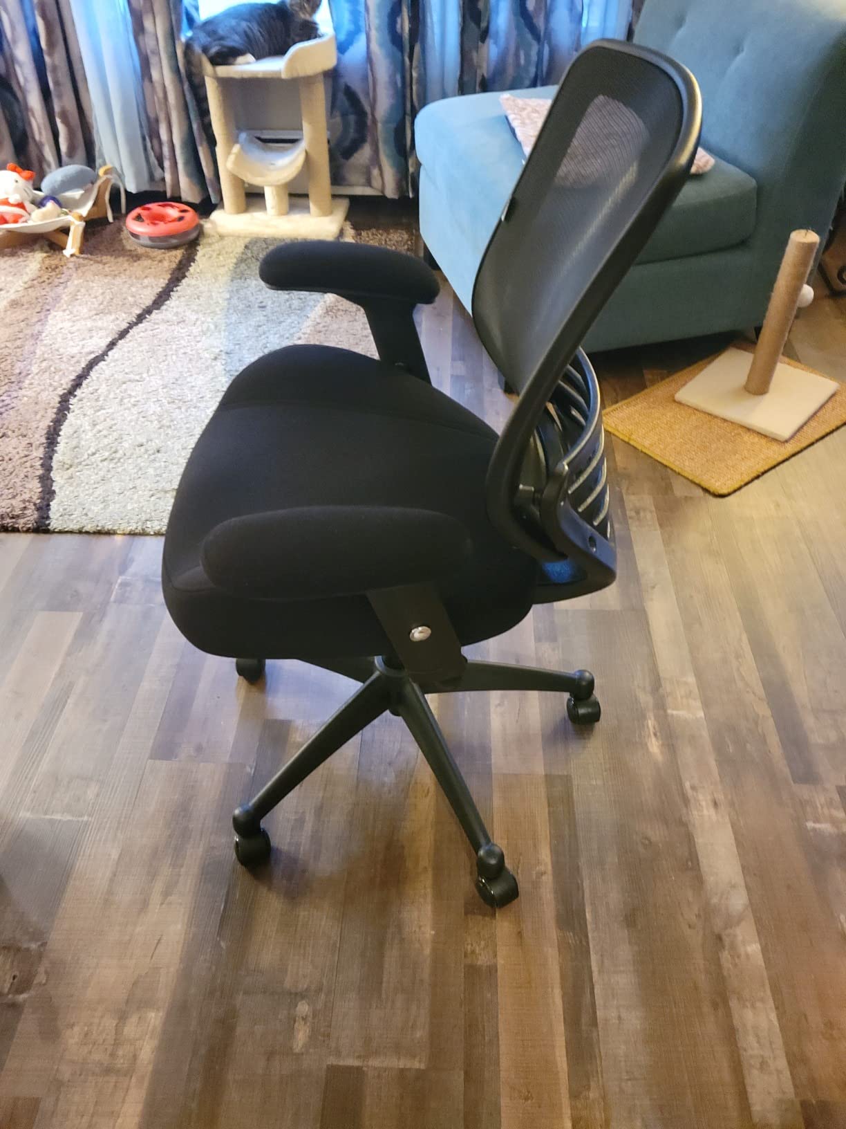 BOLISS 400lbs Ergonomic Office Chair Soft Thick Seat with Mesh Back (Black) - Wide Cushion, Computer Desk Chair, Tilt Lock, Height Adjustable Arms and Lumbar Support Reduce Back Pain customer photo 2
