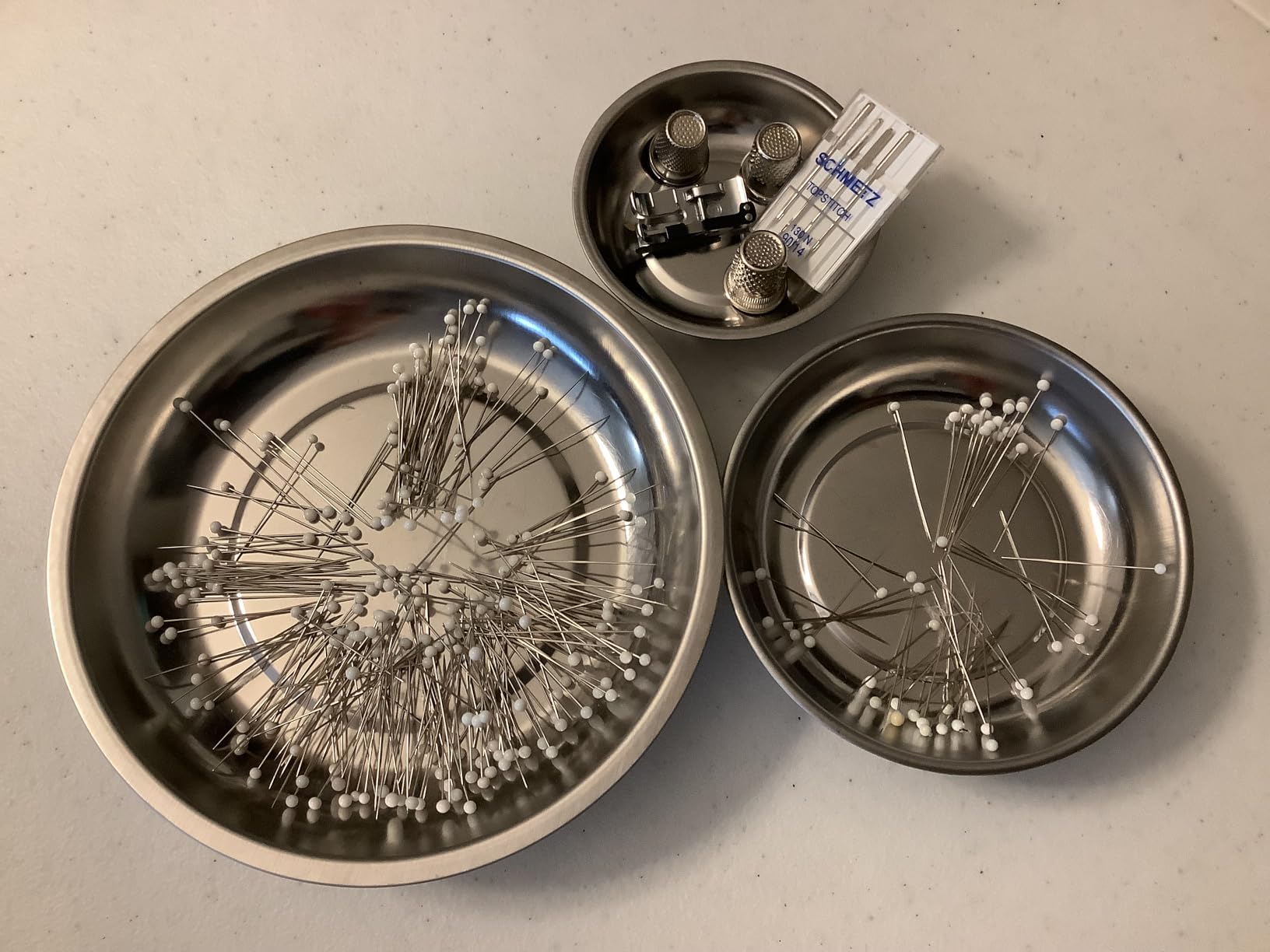 Magnetic Tray 3-Piece Set, Round Stainless Steel Magnetic Parts Trays for Screws, Nuts, Bolts, Pins and Small Tools, Magnetic Bowls for Garage, Workshop and Automotive Repair customer photo 1