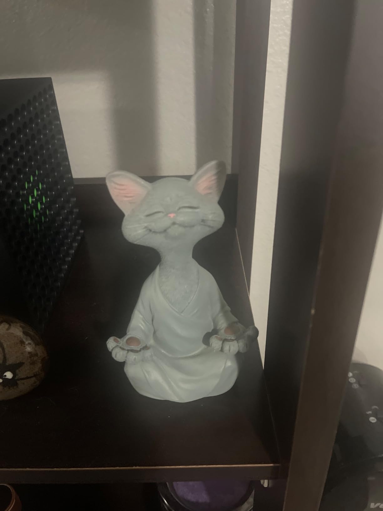Meditating Happy Cat Statue – Zen Mindfulness Decor for Cat Lovers customer photo 1