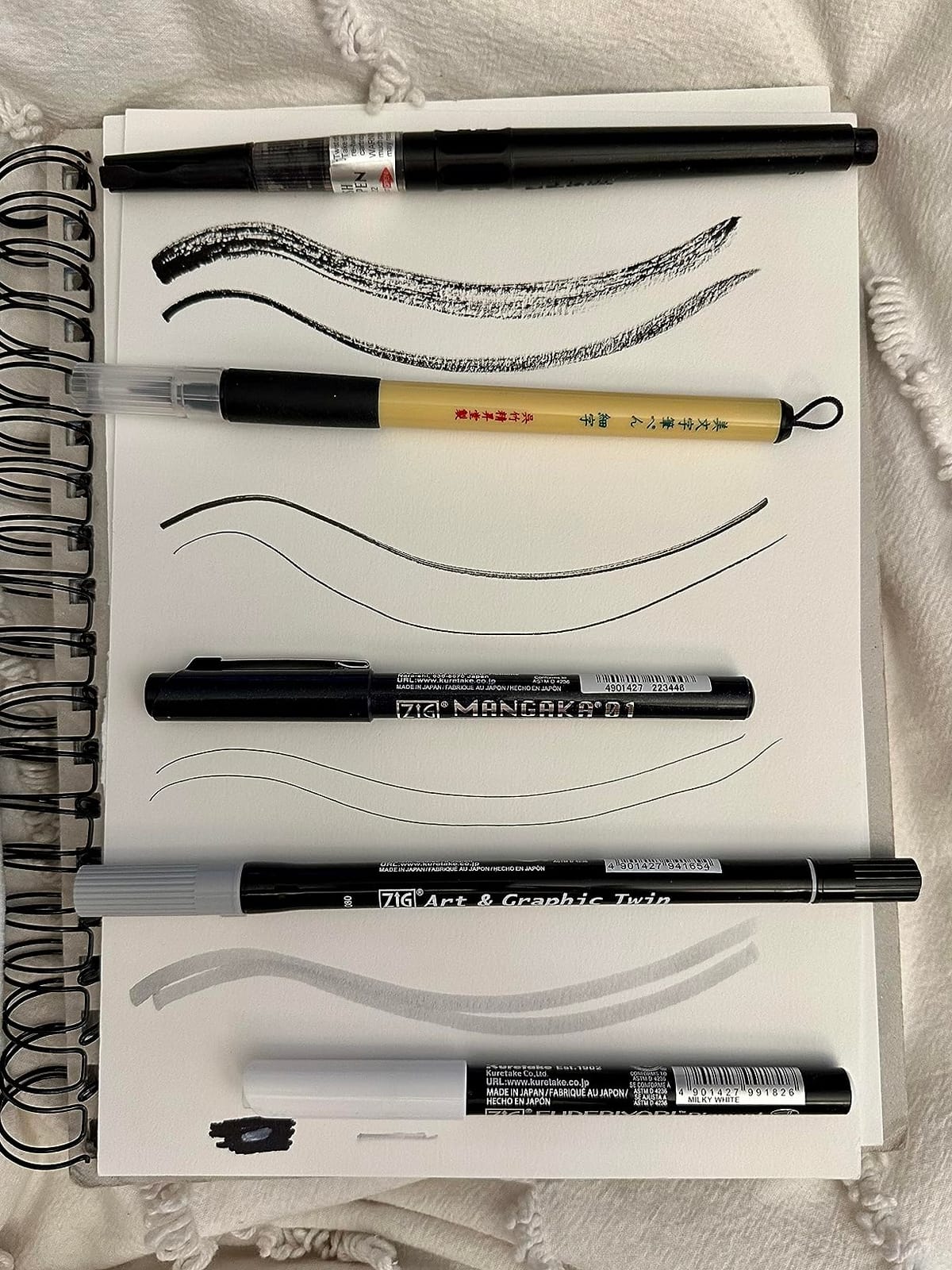 Kuretake Zig Inktober pen set, for Illustration, Manga Drawing, Lettering and Calligraphy, Professional Artist, Made in Japan (FUDEGOKOCHI(3pcs.)) customer photo 2