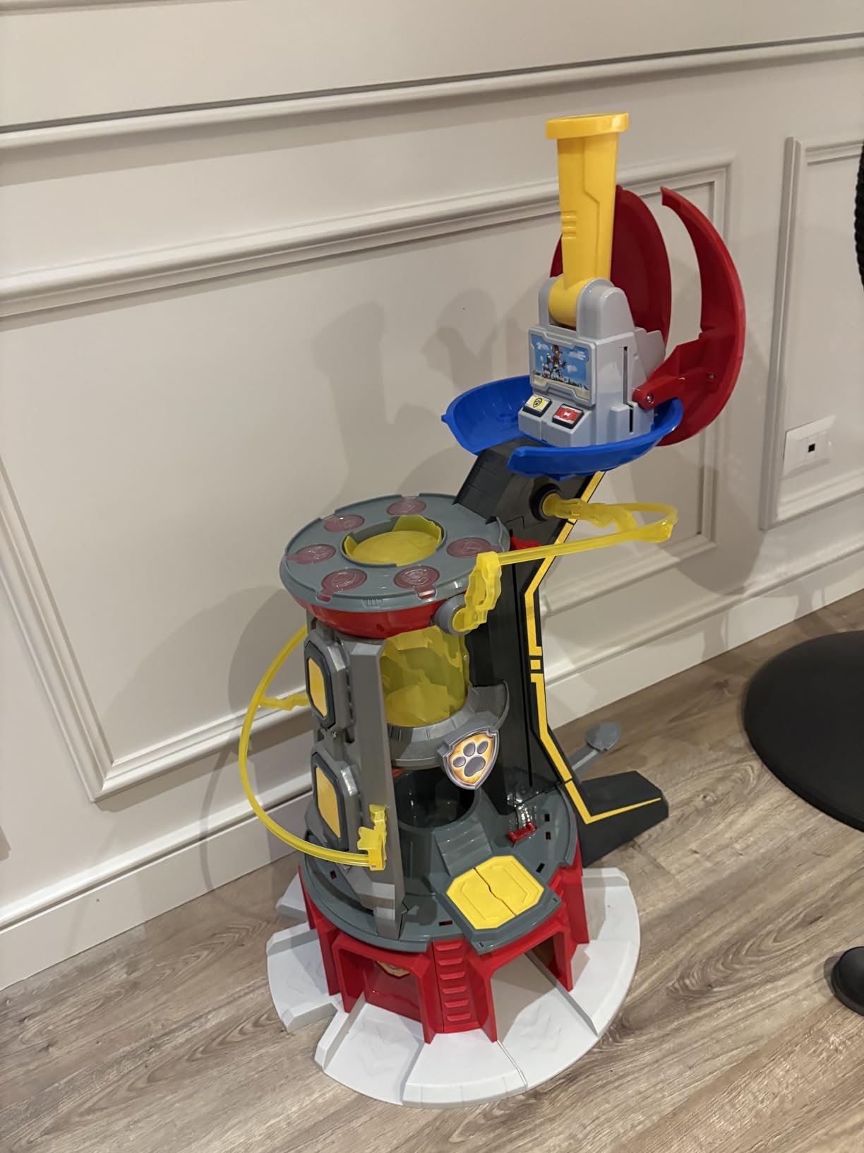 Paw Patrol Mighty Lookout Tower Playset with 4 Figures & Toy Car customer photo 2
