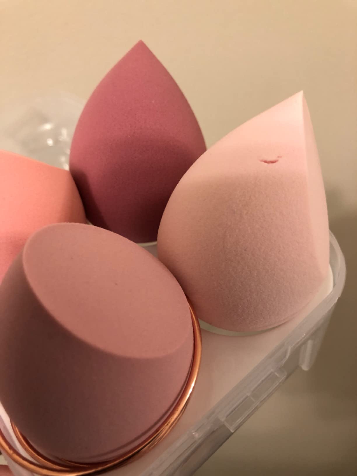 Makeup Sponges Set - Beauty sponges Blending Blenders with 1 Holder and Egg Case, Flawless for Cream, Powder and Liquid (Pink, 4Pcs+1Holder+ case) customer photo 1
