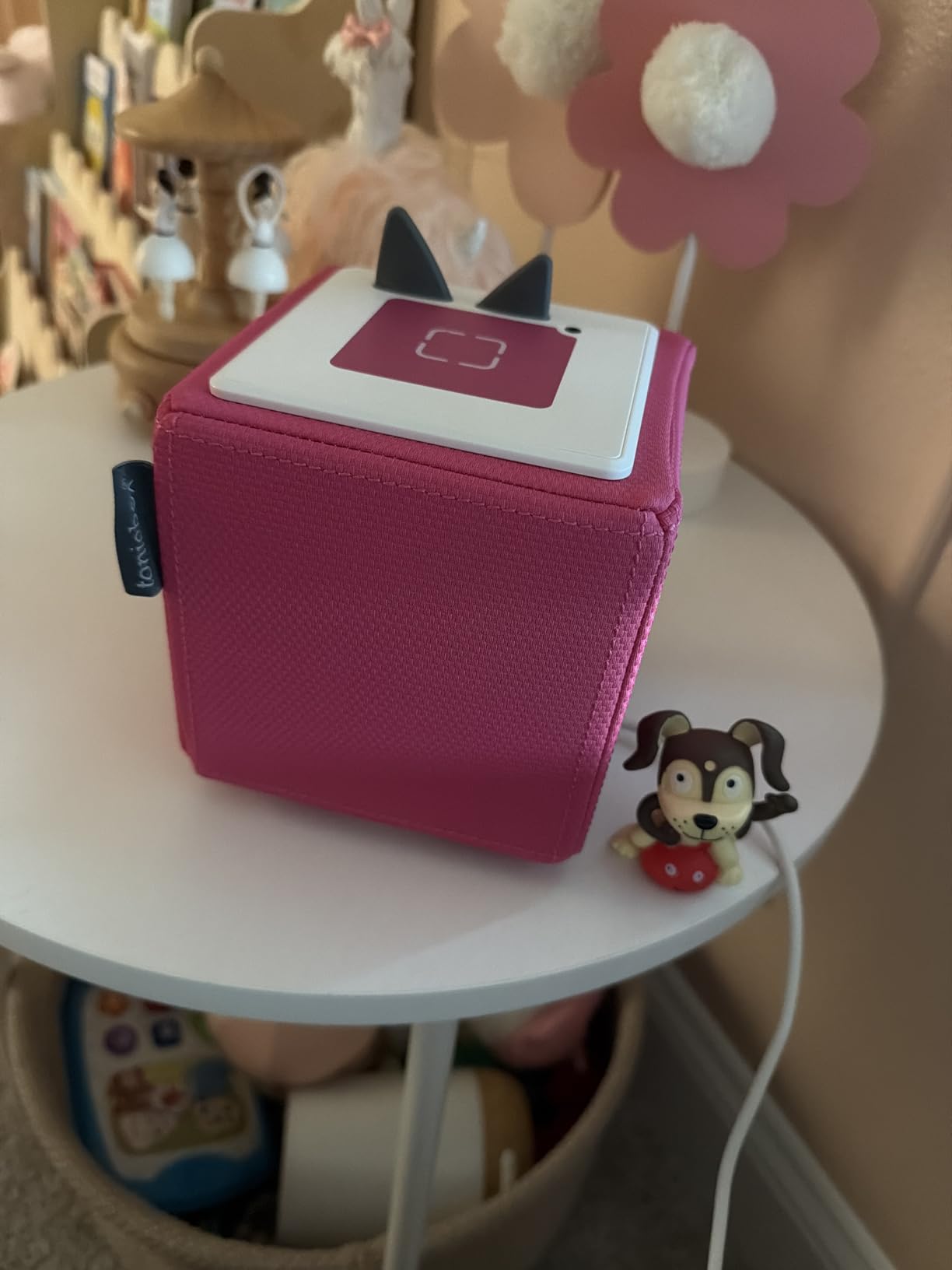 Toniebox 1 Audio Player Starter Set with Playtime Puppy - Listen, Learn, and Play with One Huggable Little Box - Red customer photo 1