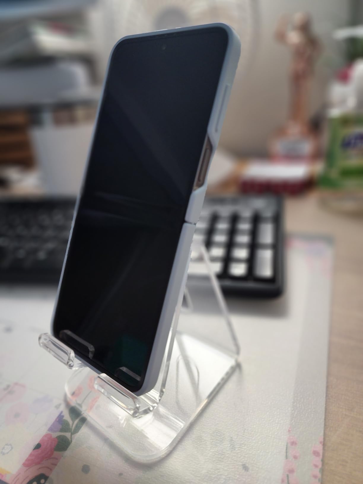 Crpich Acrylic Cell Phone Stand, Portable Clear Phone Stand for Desk, Compatible with Phone16 15 14 13 Pro Max Mini 12 11 Plus SE, Switch, Android Smartphone, Pad, Tablet, Desk Accessories customer photo 1