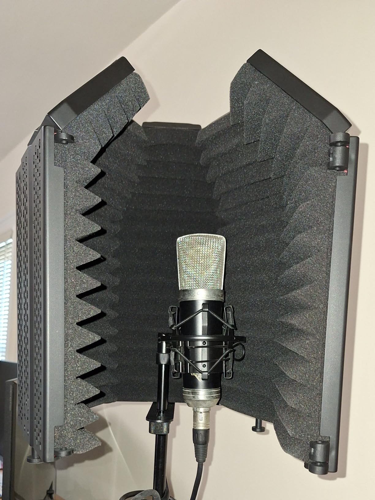 XTUGA MIS02 Recording Microphone Isolation Shield, 5 Panels Soundproof Foam customer photo 1