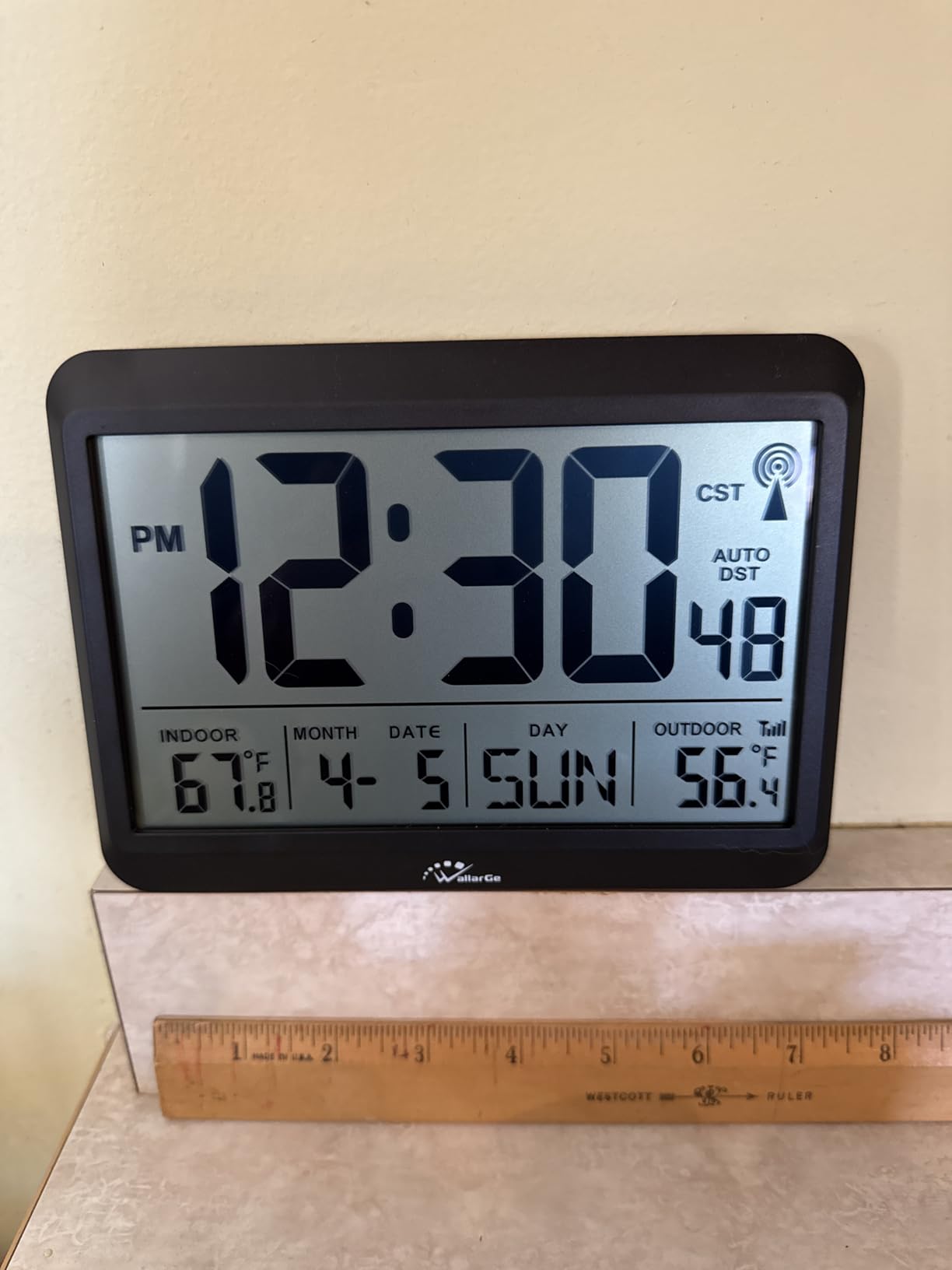 WallarGe Atomic Clock 12.5 Inch Self-Setting Digital Wall Clock customer photo 1