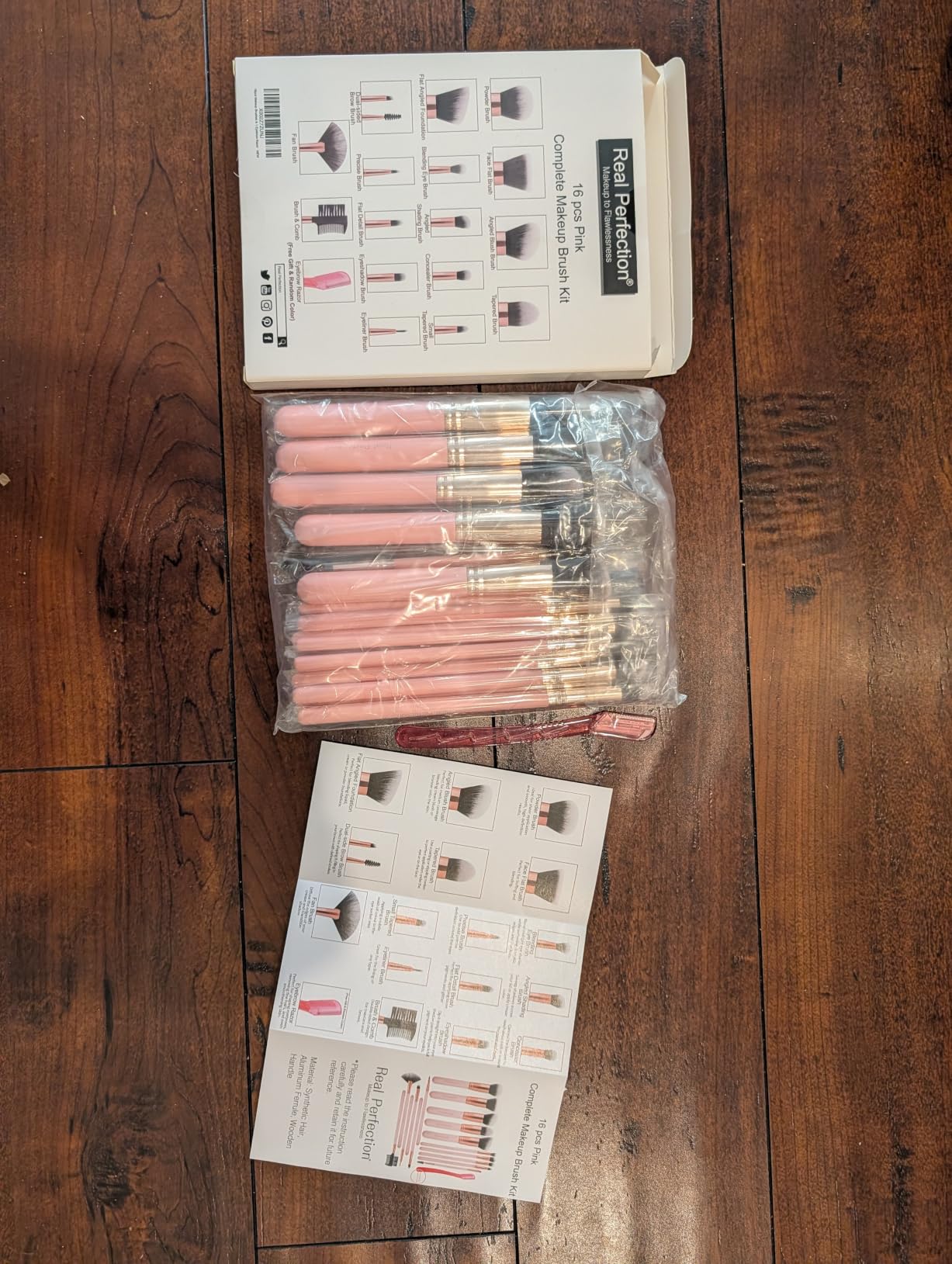 Real Perfection Makeup Brush Set 16 Pcs with 1 Eyebrow Razor Premium Synthetic Foundation Powder Concealers Eyeshadow Blush Makeup Brushes Make up Brushes Kit (Pink) customer photo 2