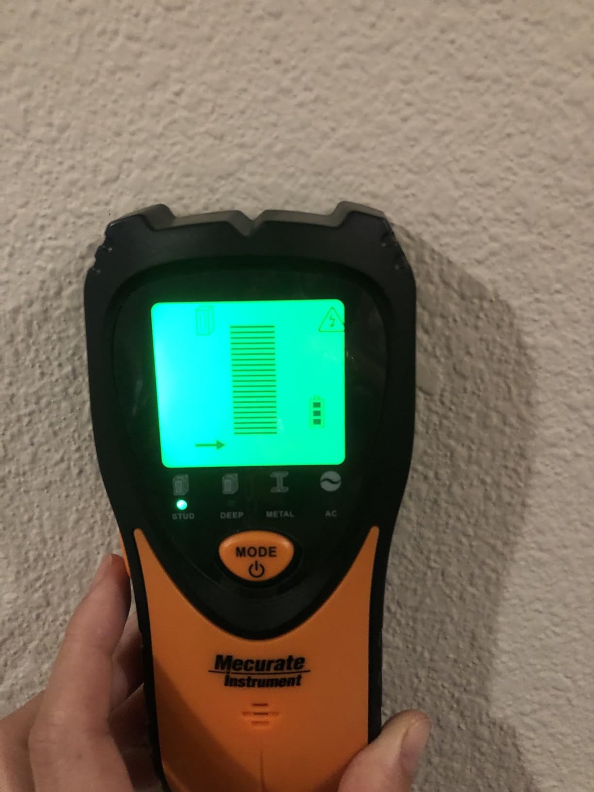 Mecurate 5-in-1 Stud Finder Wall Scanner for Studs, Metal & Live AC Wires customer photo 2