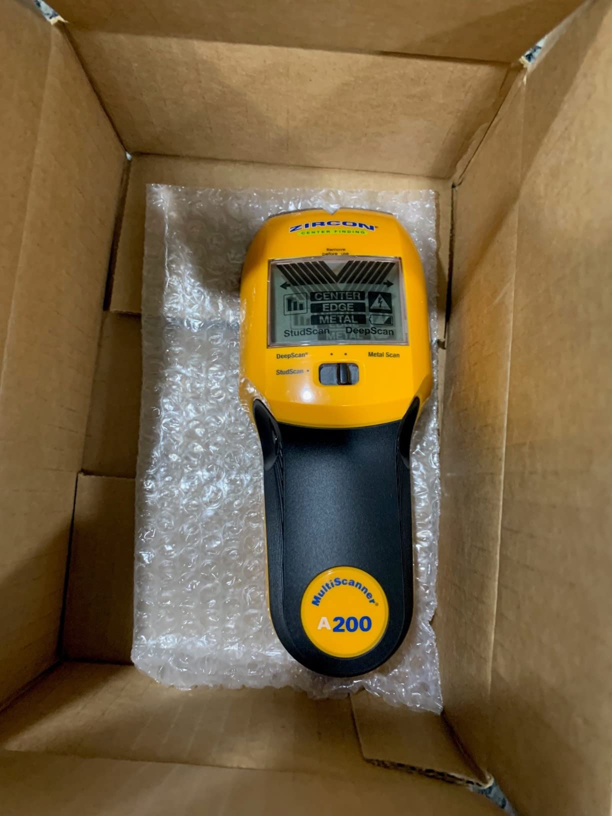 Zircon® MultiScanner™ A200 Stud Finder with Metal & Live Wire Detection customer photo 1