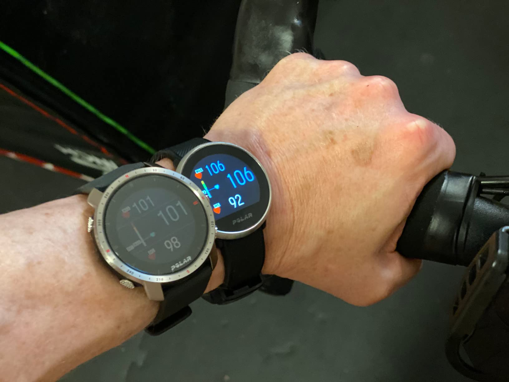 Polar Grit X Pro Titan - Premium Outdoor GPS Sports Watch - Military-Durability, Wrist-Based Heart Rate Monitor, M/L, Black/Red - Titan customer photo 1