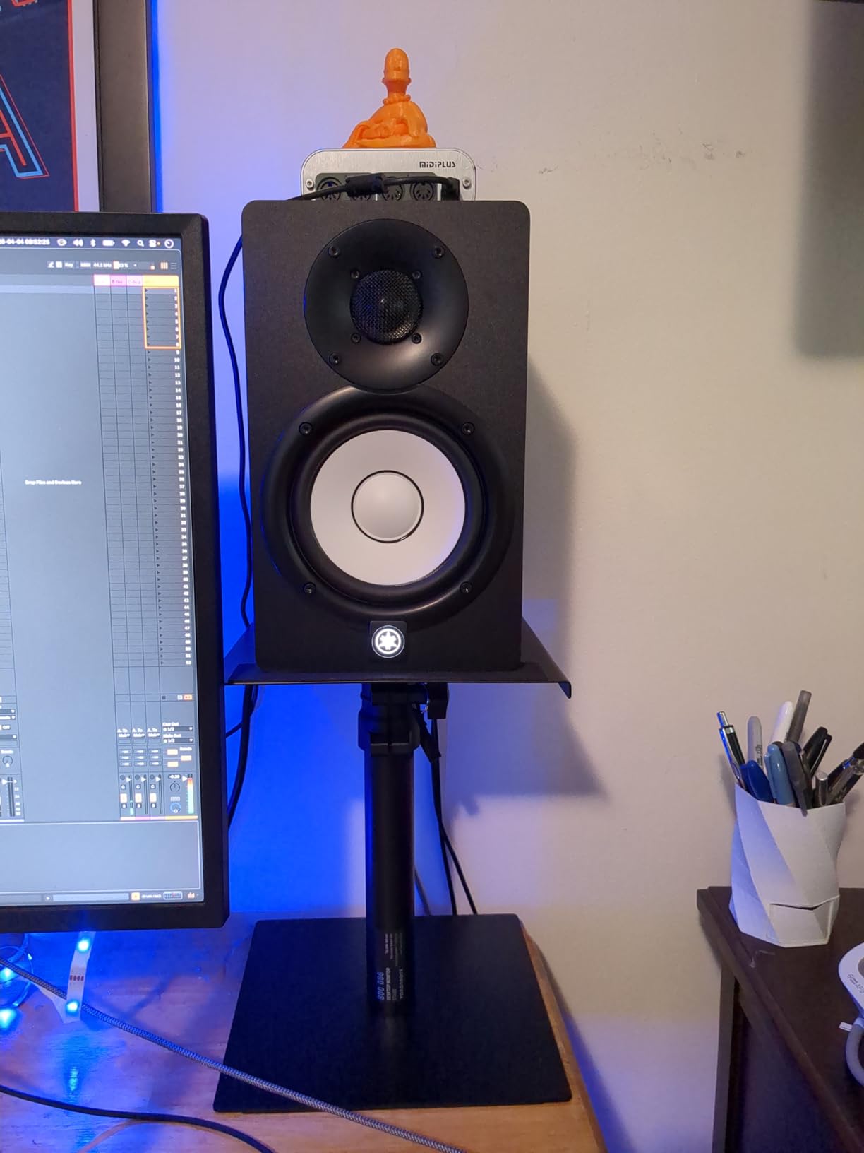 Vondynote Set of 2 Desktop Studio Monitor Speaker Stands Bookshelf Speaker Stands customer photo 2
