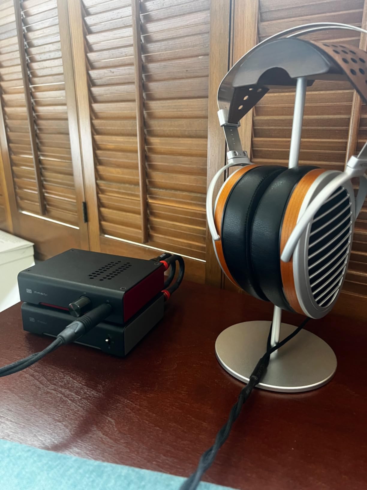 HIFIMAN HE1000 Stealth Magnet Planar Magnetic Full-Size Over-Ear Open-Back Hi-Fi Reference Grade Headphones customer photo 1