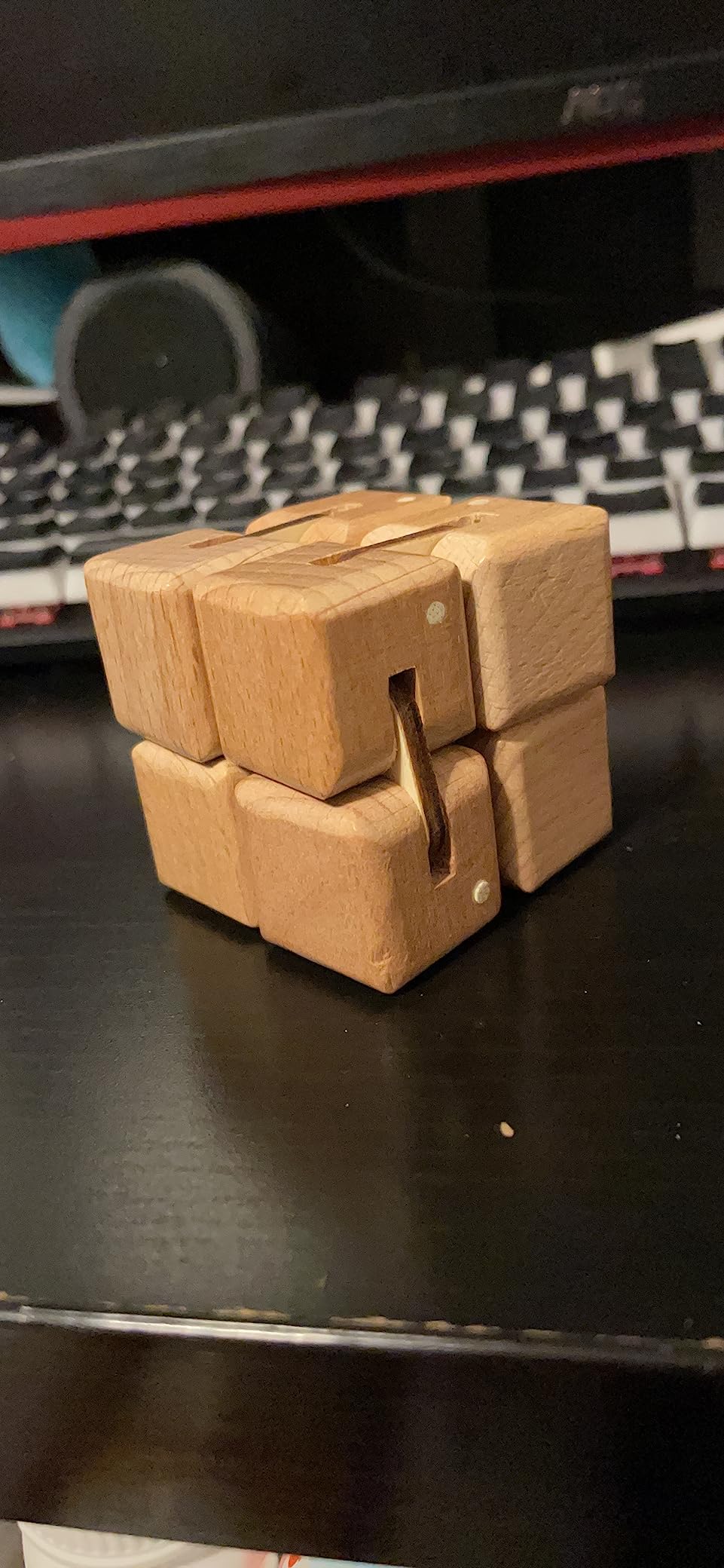 BunMo Wooden Fidget Cube – Beechwood Infinity Cube Fidget Toy, Larger One Pack – Smooth Folding Pocket Fidget, Natural Wood Sensory Cube for Desk or Travel customer photo 2